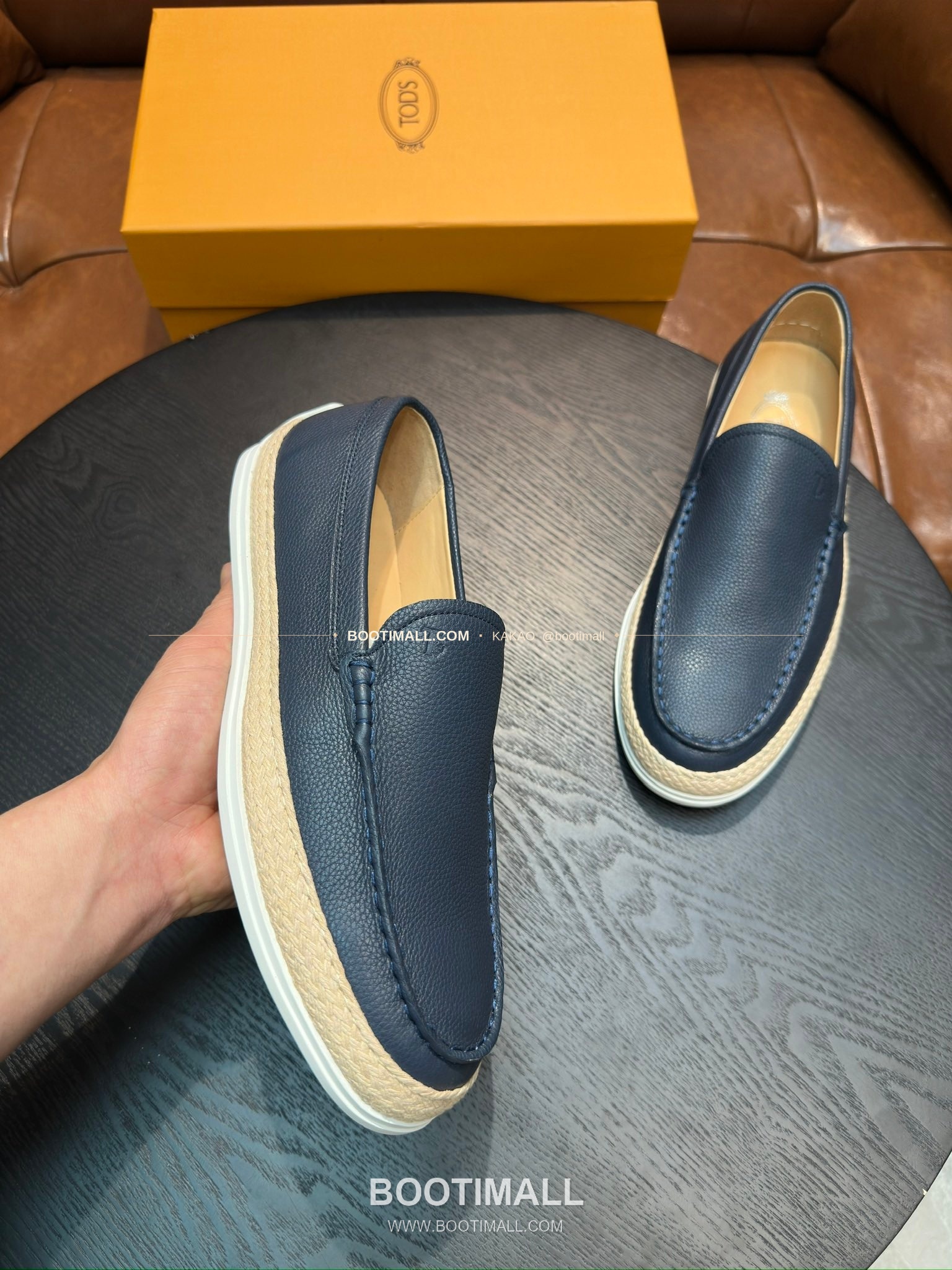 토즈 2026SS 스웨이드 로고 프린트 라피아 트림 브라운 로퍼 Tod's 2026 SS Suede Logo Print Raffia Trim Brown Loafers 7