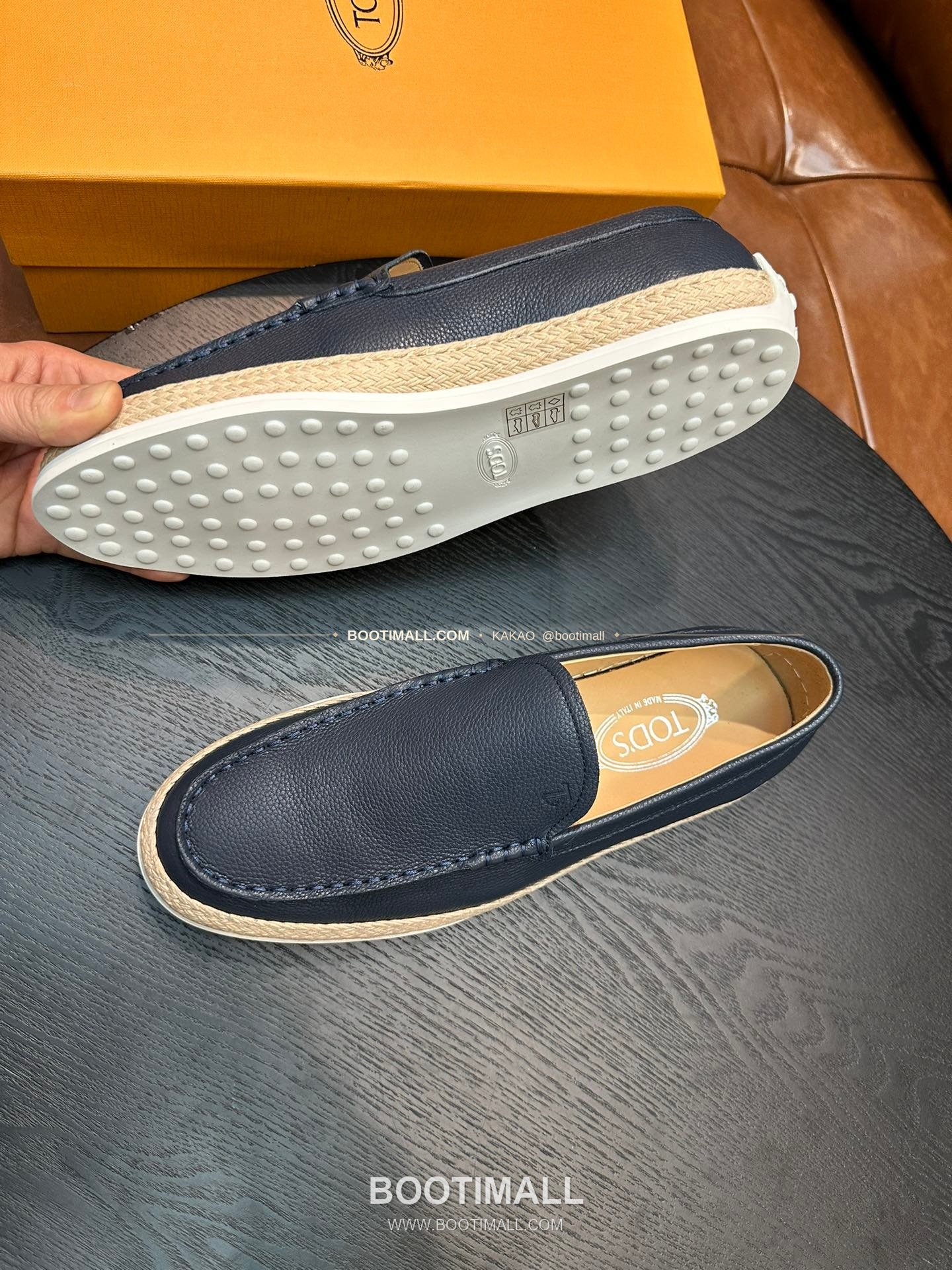 토즈 2026SS 스웨이드 로고 프린트 라피아 트림 브라운 로퍼 Tod's 2026 SS Suede Logo Print Raffia Trim Brown Loafers 8