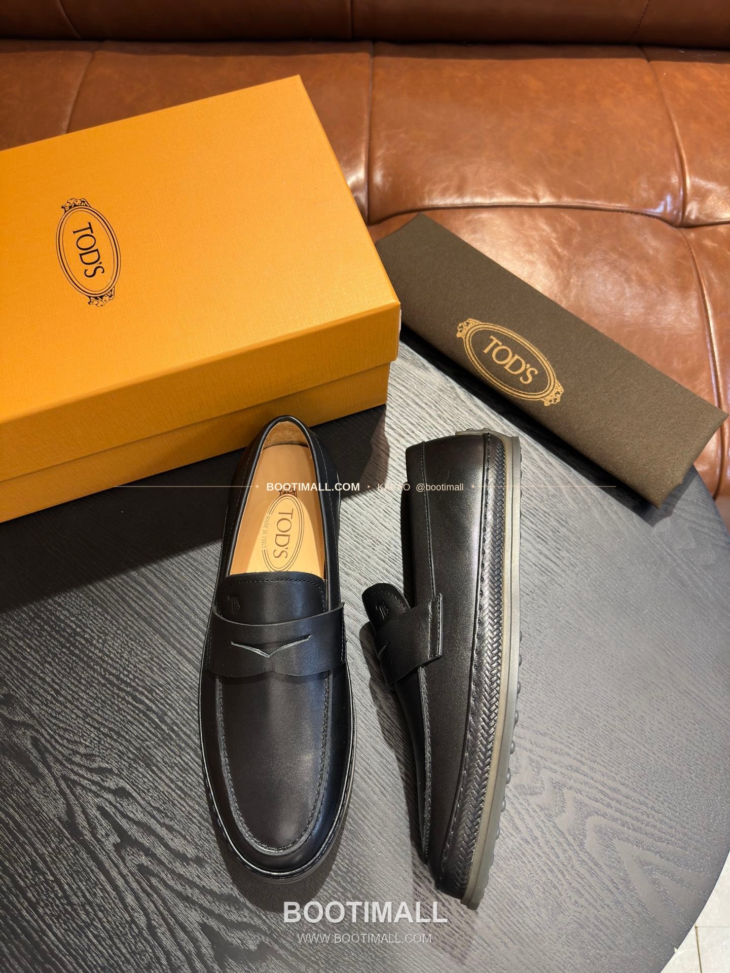 토즈 2026SS 송아지가죽 로고 디테일 고미노 브라운 로퍼 Tod's 2026 SS Calfskin Logo Detail Gommino Brown Loafers 2