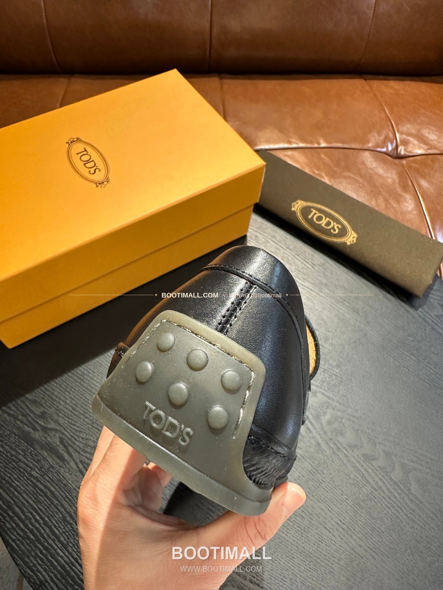 토즈 2026SS 송아지가죽 로고 디테일 고미노 브라운 로퍼 Tod's 2026 SS Calfskin Logo Detail Gommino Brown Loafers 9