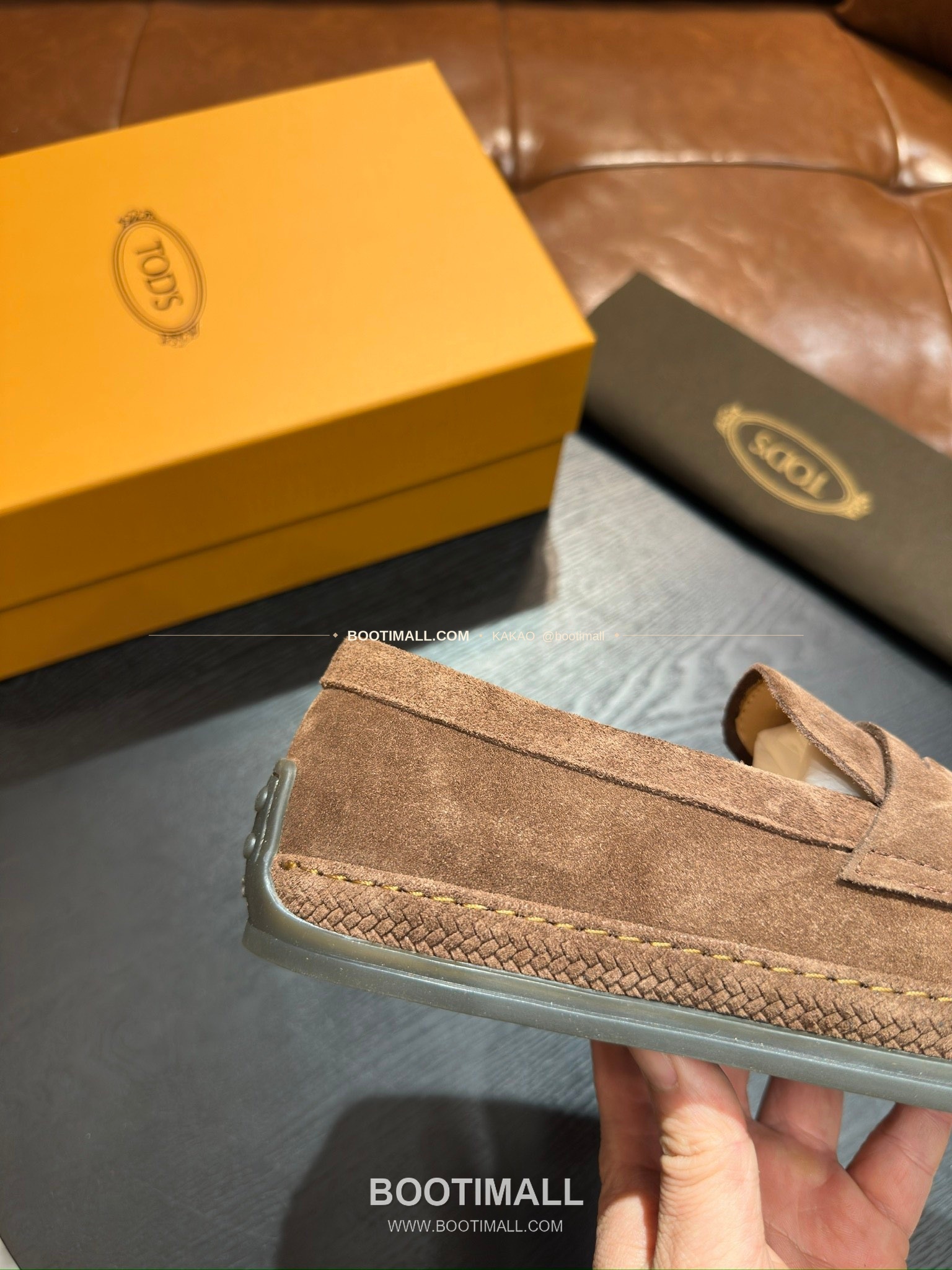 토즈 2026SS 송아지가죽 로고 디테일 위빙 트림 브라운 로퍼 Tod's 2026 SS Calfskin Logo Detail Weaving Trim Brown Loafers 6