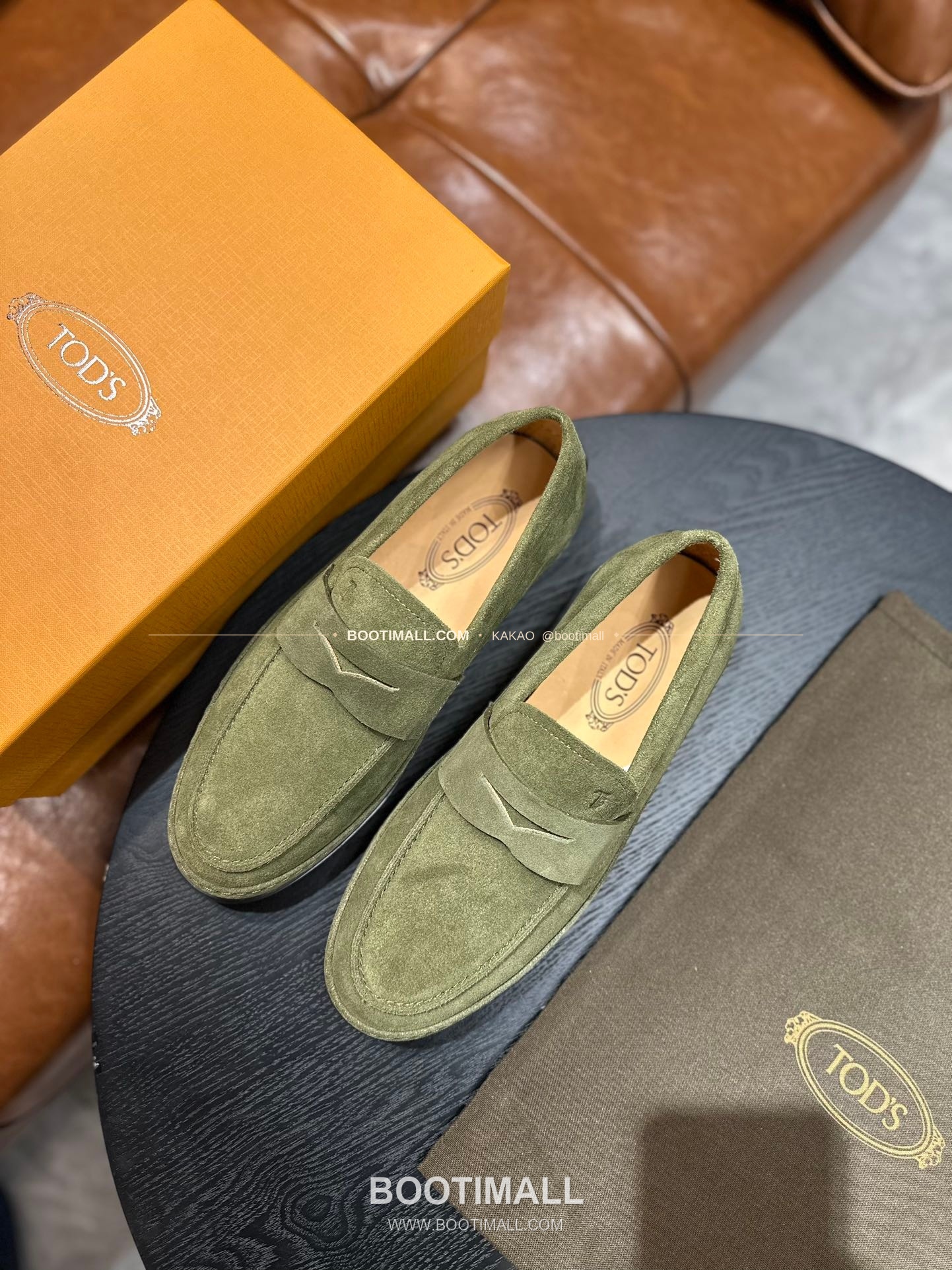 토즈 2026SS 송아지가죽 로고 디테일 위빙 트림 브라운 로퍼 Tod's 2026 SS Calfskin Logo Detail Weaving Trim Brown Loafers 8