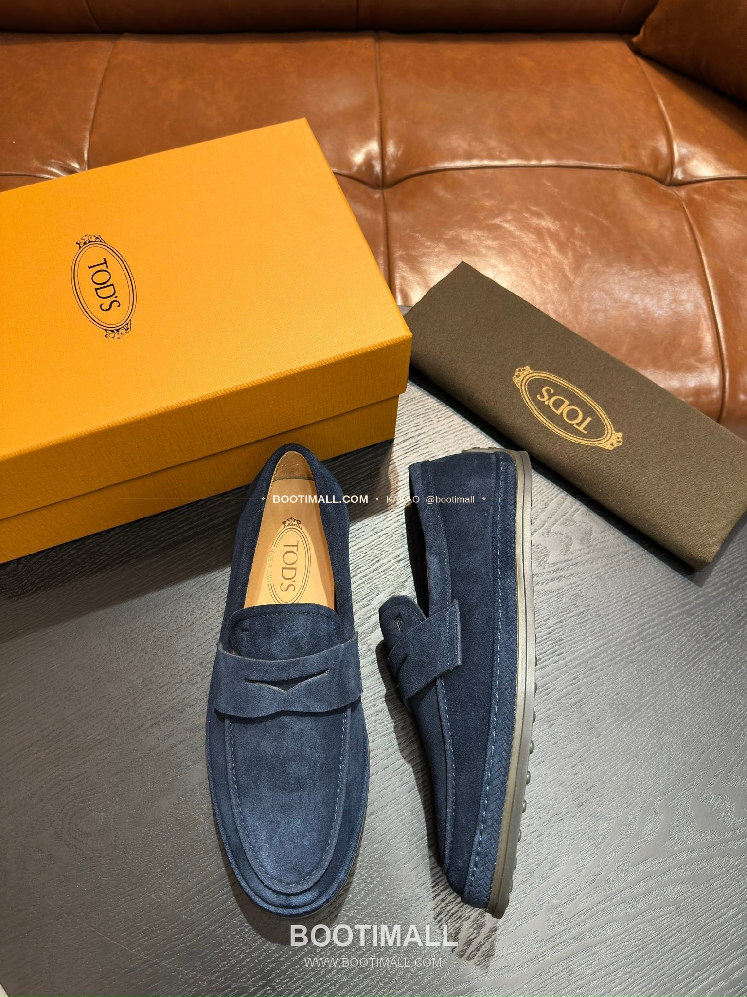 토즈 2026SS 송아지가죽 로고 디테일 위빙 트림 브라운 로퍼 Tod's 2026 SS Calfskin Logo Detail Weaving Trim Brown Loafers 2