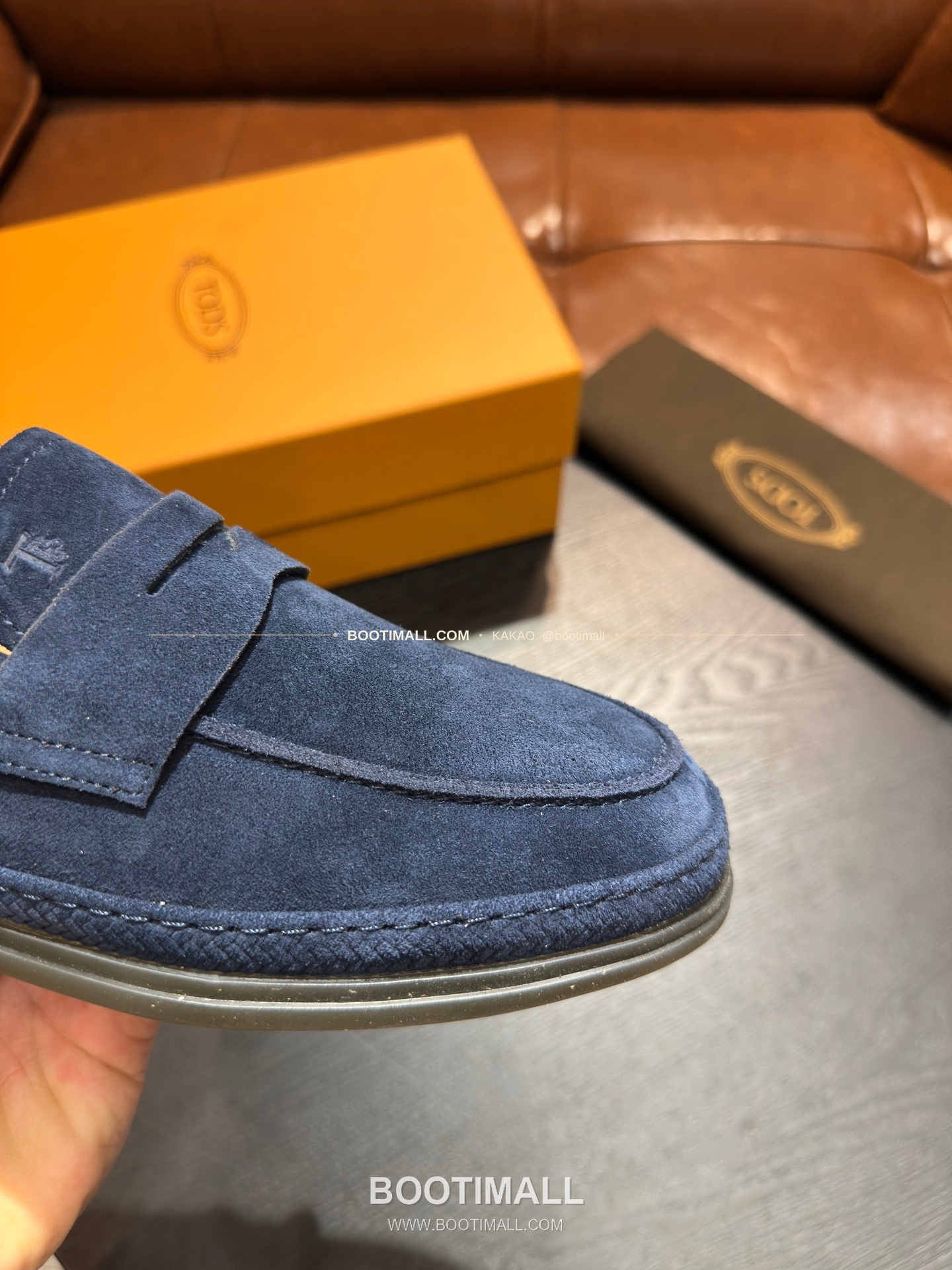 토즈 2026SS 송아지가죽 로고 디테일 위빙 트림 브라운 로퍼 Tod's 2026 SS Calfskin Logo Detail Weaving Trim Brown Loafers 7