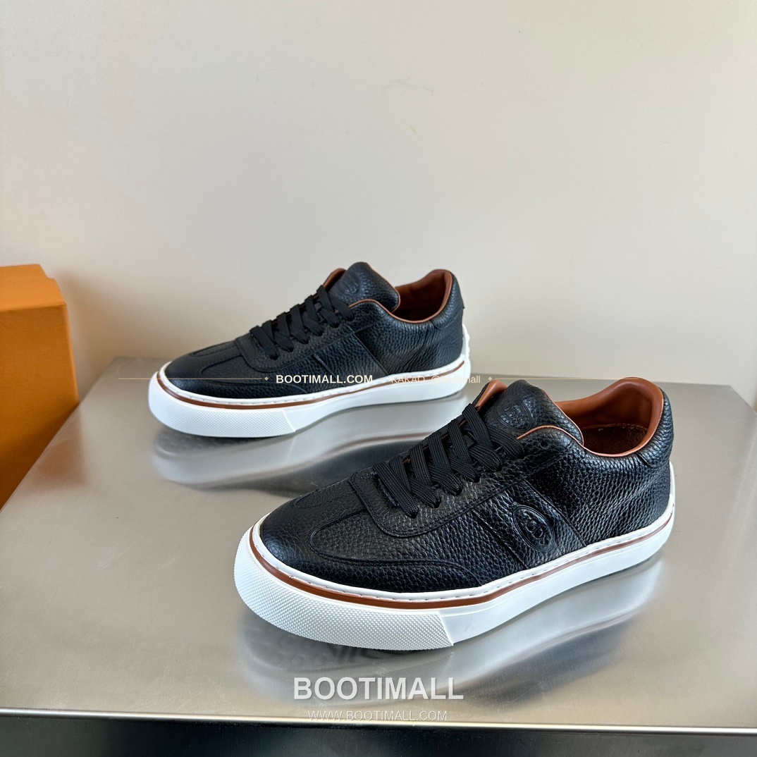 토즈 2026SS 송아지가죽 T로고 고미노 화이트 스니커즈 Tod's 2026 SS Calfskin T Logo Gommino White Sneakers 3