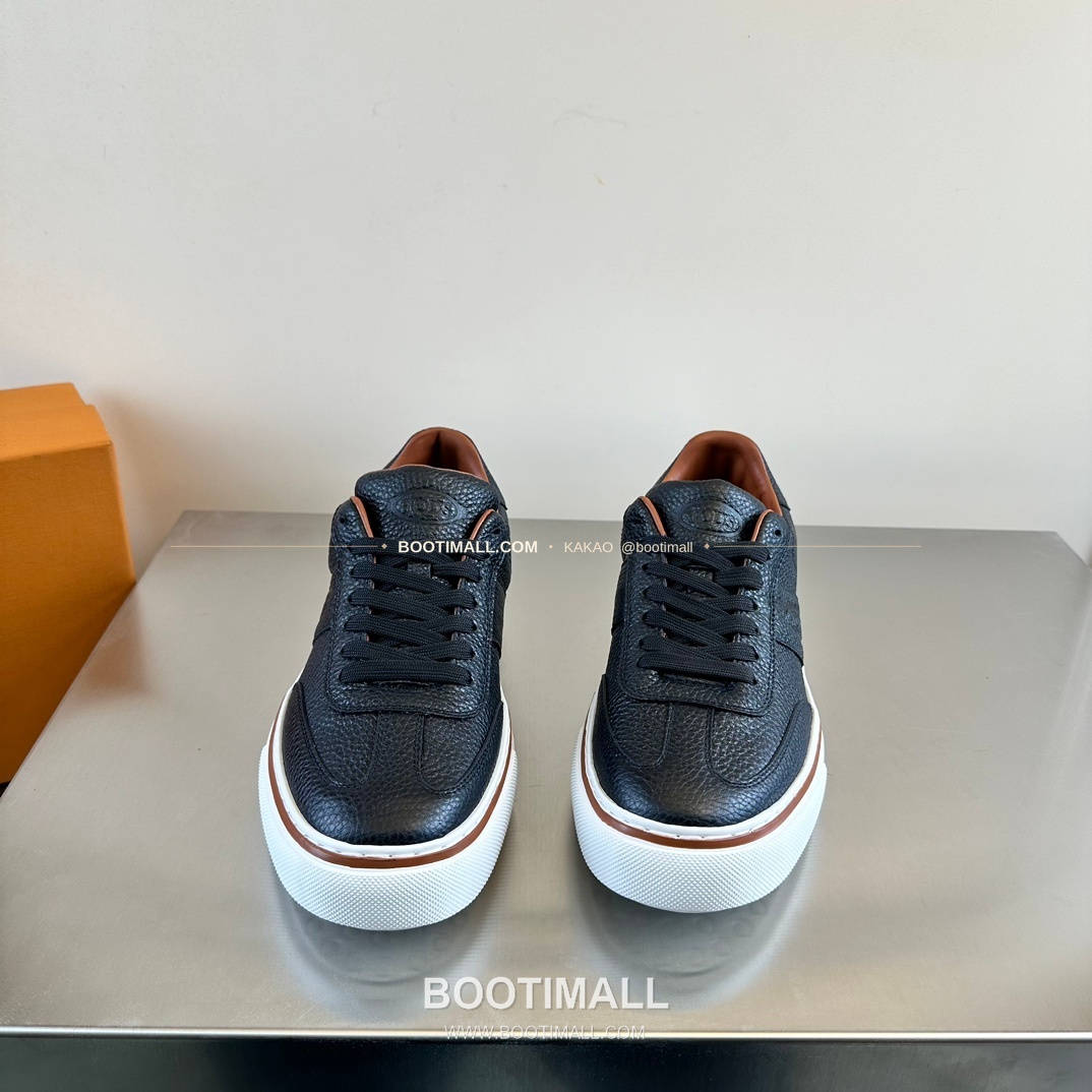 토즈 2026SS 송아지가죽 T로고 고미노 화이트 스니커즈 Tod's 2026 SS Calfskin T Logo Gommino White Sneakers 4