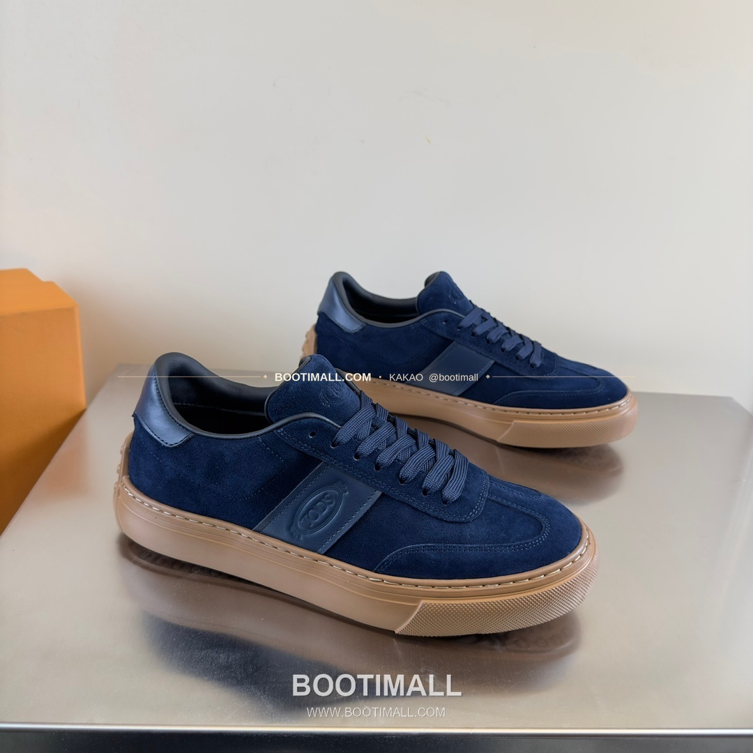 토즈 2026SS 송아지가죽 T로고 고미노 화이트 스니커즈 Tod's 2026 SS Calfskin T Logo Gommino White Sneakers 1