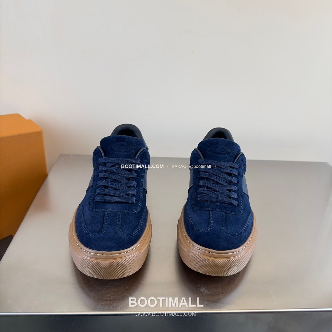 토즈 2026SS 송아지가죽 T로고 고미노 화이트 스니커즈 Tod's 2026 SS Calfskin T Logo Gommino White Sneakers 4