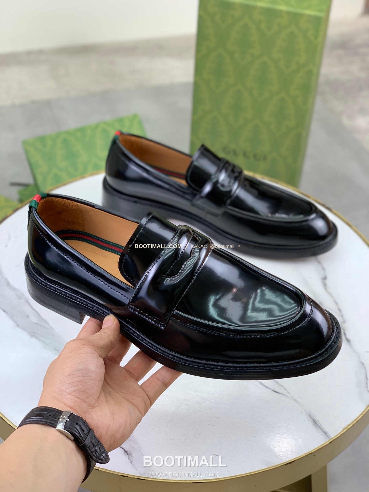 구찌 2026SS 송아지가죽 슬립온 클래식 블랙 로퍼 Gucci 2026 SS Calfskin Slip On Classic Black Loafers 3