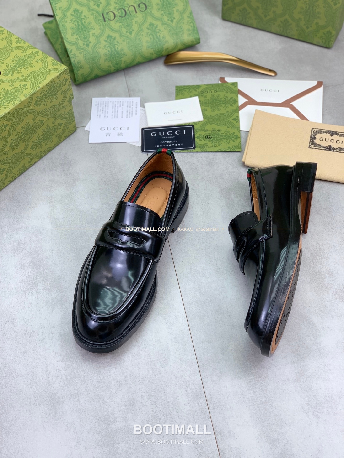 구찌 2026SS 송아지가죽 슬립온 클래식 블랙 로퍼 Gucci 2026 SS Calfskin Slip On Classic Black Loafers 5