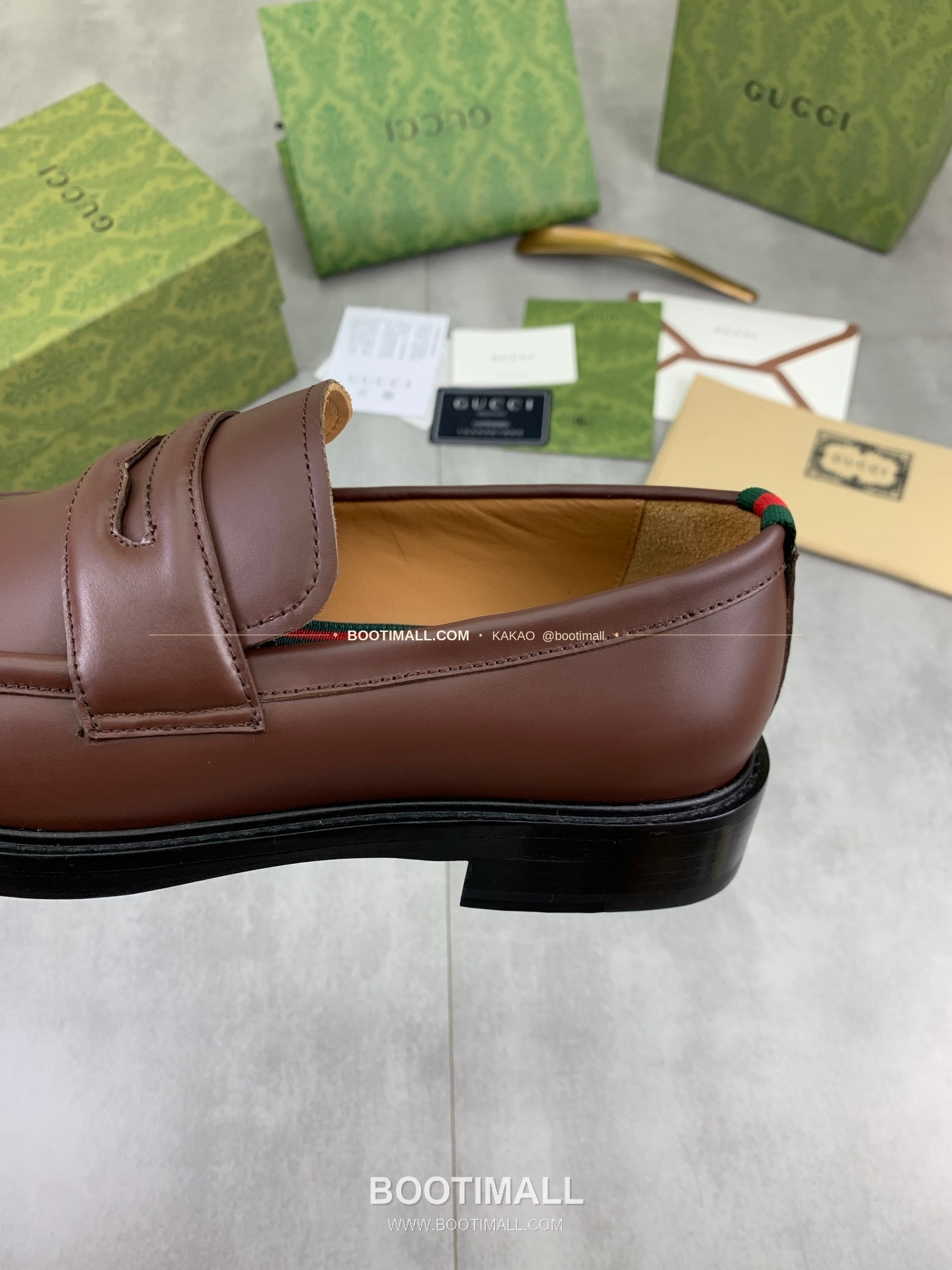 구찌 2026SS 송아지가죽 슬립온 클래식 블랙 로퍼 Gucci 2026 SS Calfskin Slip On Classic Black Loafers 7