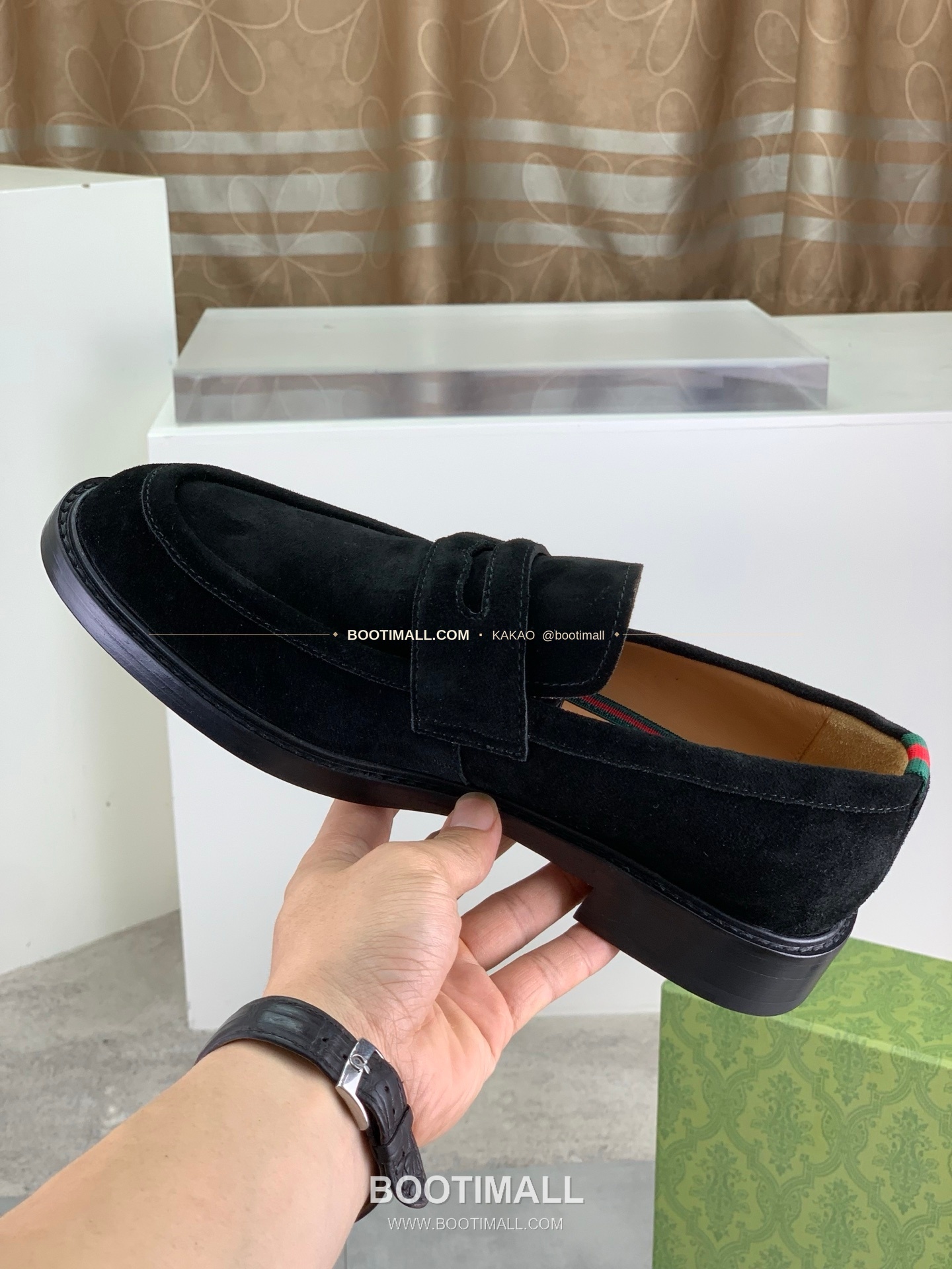 구찌 2026SS 송아지가죽 슬립온 클래식 블랙 로퍼 Gucci 2026 SS Calfskin Slip On Classic Black Loafers 6