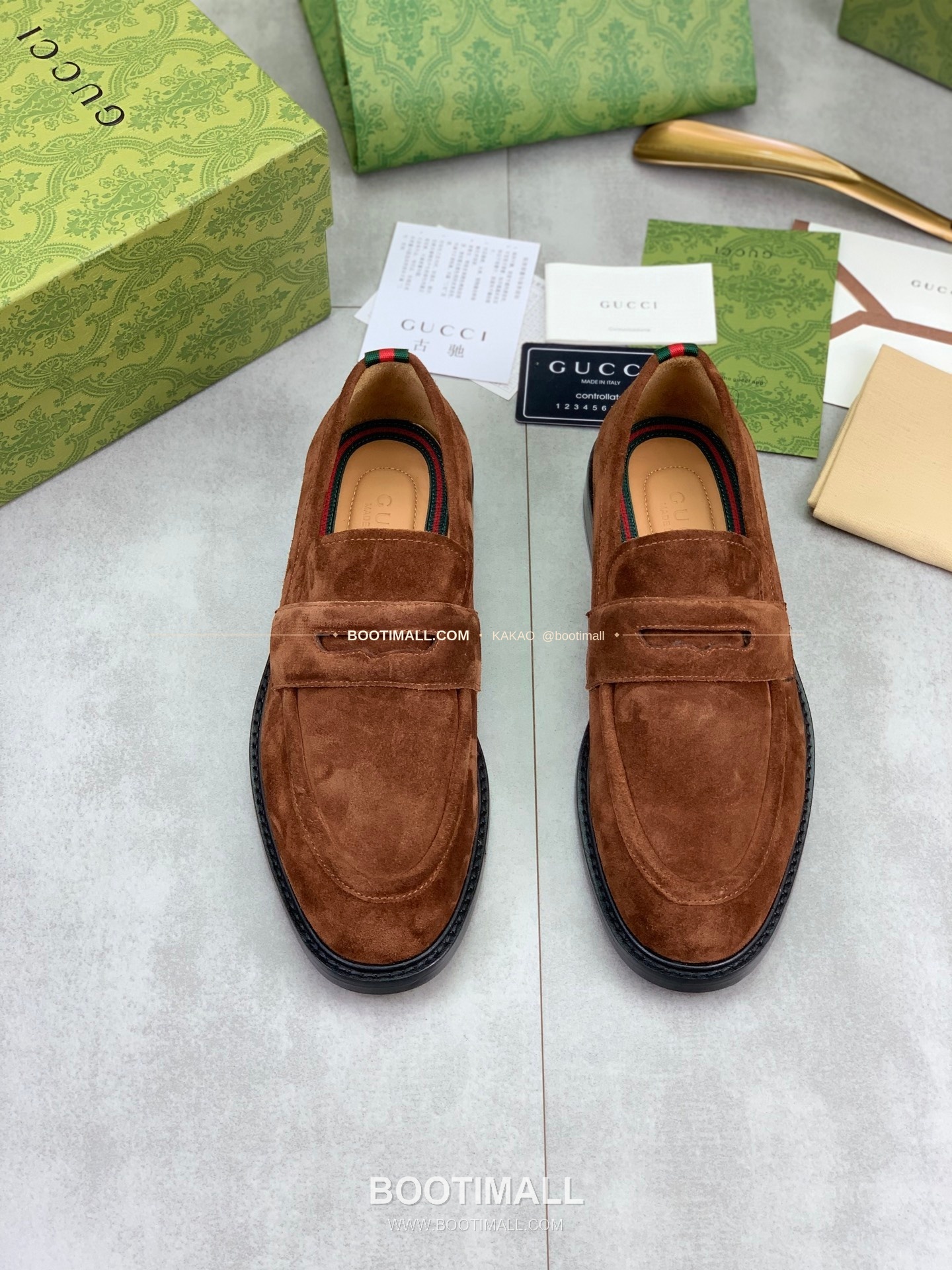 구찌 2026SS 송아지가죽 슬립온 클래식 블랙 로퍼 Gucci 2026 SS Calfskin Slip On Classic Black Loafers 2