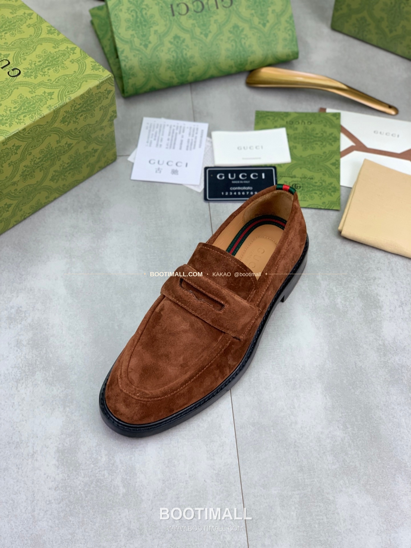 구찌 2026SS 송아지가죽 슬립온 클래식 블랙 로퍼 Gucci 2026 SS Calfskin Slip On Classic Black Loafers 4