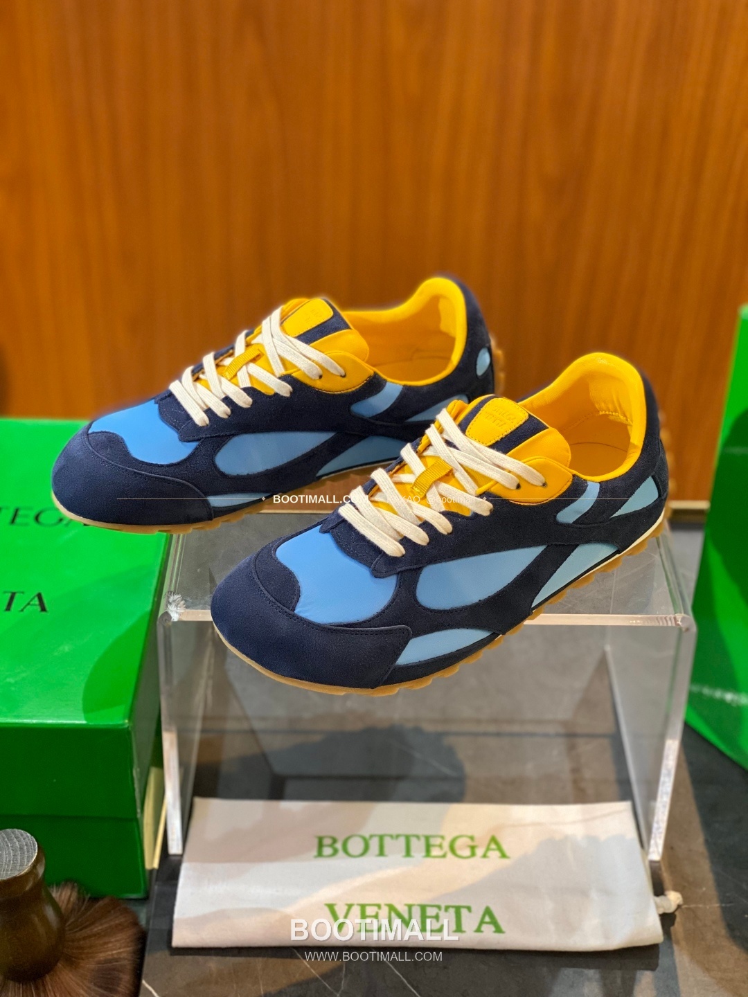 보테가베네타 2026SS 스웨이드 로우탑 브라운 스니커즈 Bottega Veneta 2026 SS Suede Low Top Brown Sneakers BV Orbit Flash 1