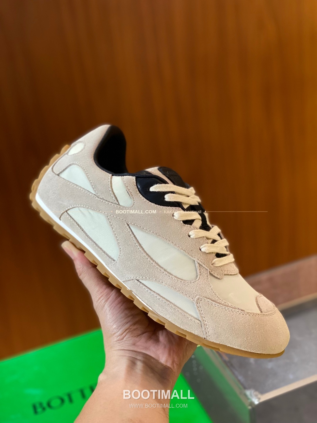 보테가베네타 2026SS 스웨이드 로우탑 브라운 스니커즈 Bottega Veneta 2026 SS Suede Low Top Brown Sneakers BV Orbit Flash 5