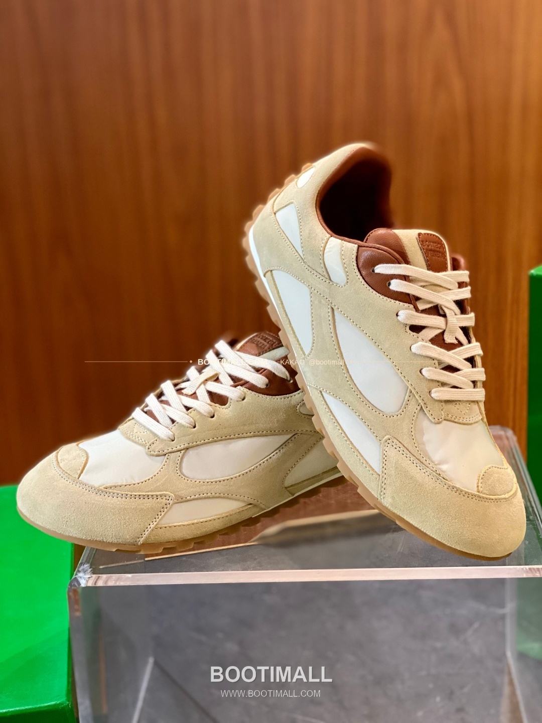 보테가베네타 2026SS 스웨이드 로우탑 브라운 스니커즈 Bottega Veneta 2026 SS Suede Low Top Brown Sneakers BV Orbit Flash 3