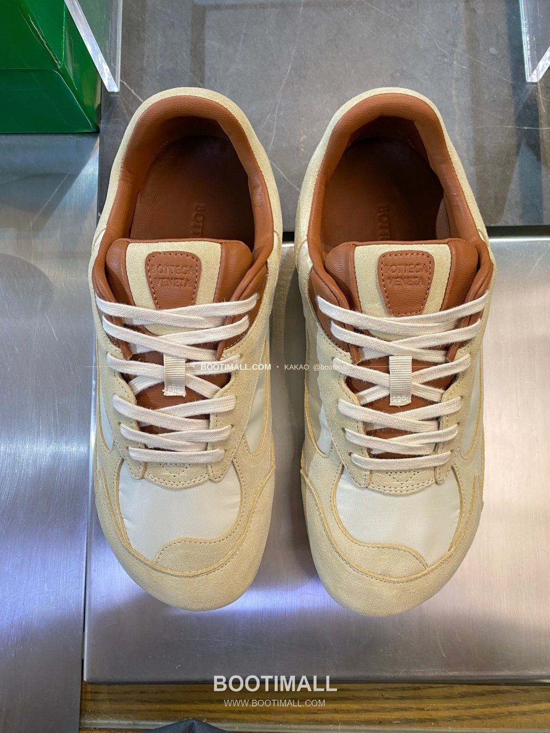 보테가베네타 2026SS 스웨이드 로우탑 브라운 스니커즈 Bottega Veneta 2026 SS Suede Low Top Brown Sneakers BV Orbit Flash 4