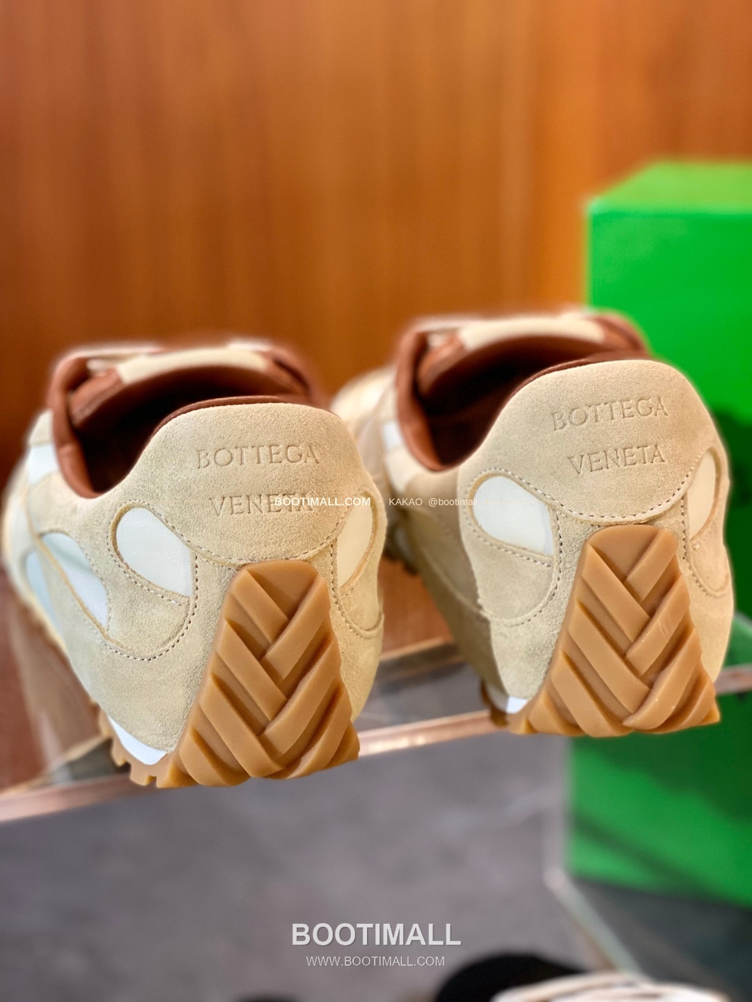 보테가베네타 2026SS 스웨이드 로우탑 브라운 스니커즈 Bottega Veneta 2026 SS Suede Low Top Brown Sneakers BV Orbit Flash 5