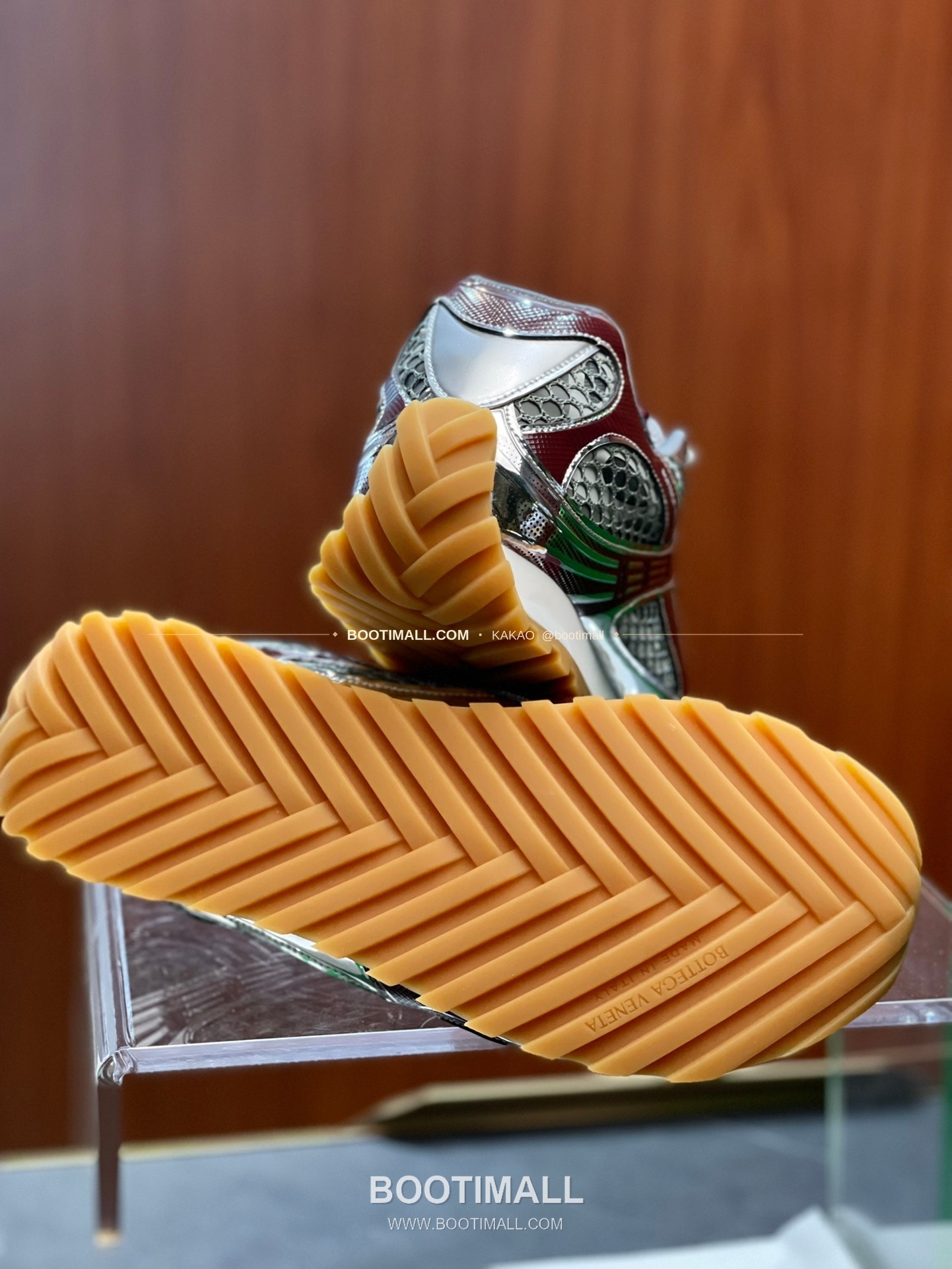 보테가베네타 2026SS 스웨이드 로우탑 브라운 스니커즈 Bottega Veneta 2026 SS Suede Low Top Brown Sneakers BV Orbit Flash 7