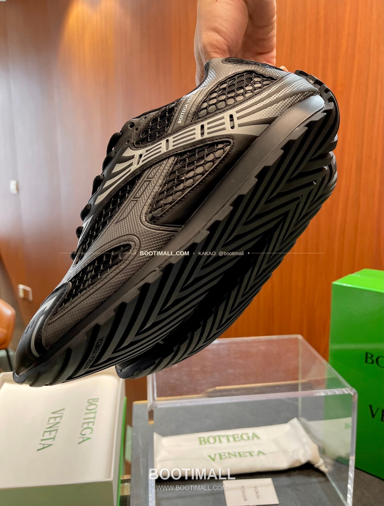 보테가베네타 2026SS 스웨이드 로우탑 브라운 스니커즈 Bottega Veneta 2026 SS Suede Low Top Brown Sneakers BV Orbit Flash 8