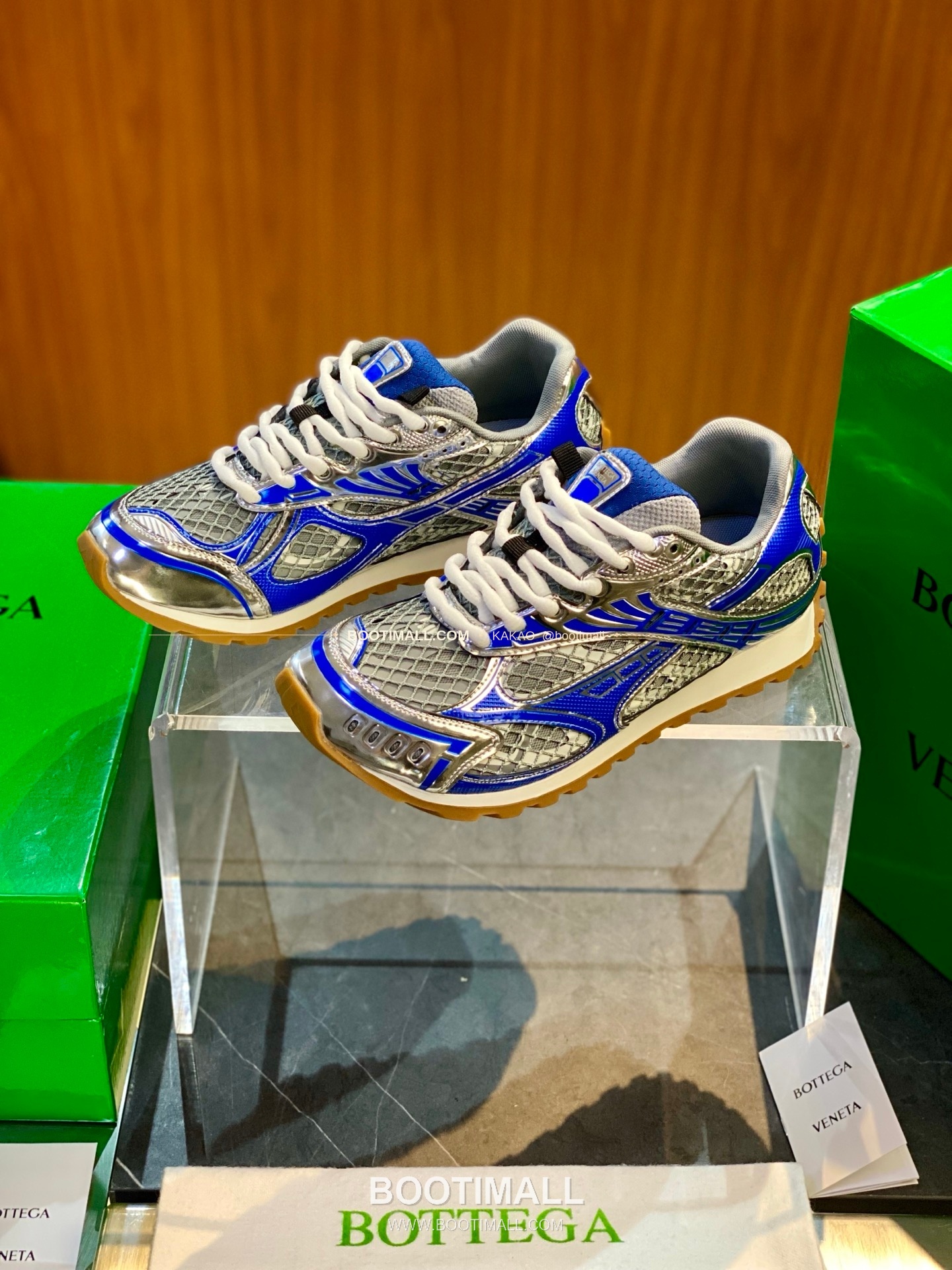 보테가베네타 2026SS 스웨이드 로우탑 브라운 스니커즈 Bottega Veneta 2026 SS Suede Low Top Brown Sneakers BV Orbit Flash 1