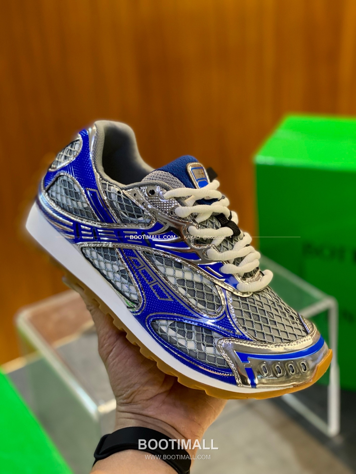 보테가베네타 2026SS 스웨이드 로우탑 브라운 스니커즈 Bottega Veneta 2026 SS Suede Low Top Brown Sneakers BV Orbit Flash 2