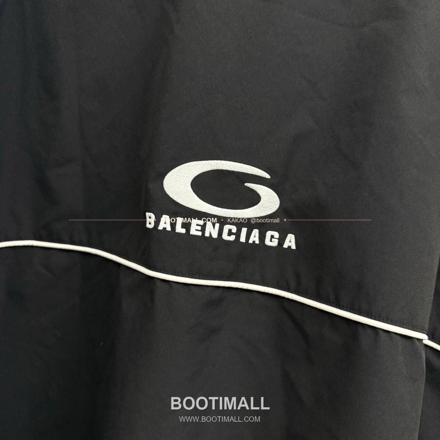 발렌시아가 2025FW 더블링 자수 오버핏 후드 롱 윈드브레이커 Balenciaga 2025 FW Double Ring Embroidery Oversized Hooded Long Windbreaker 8