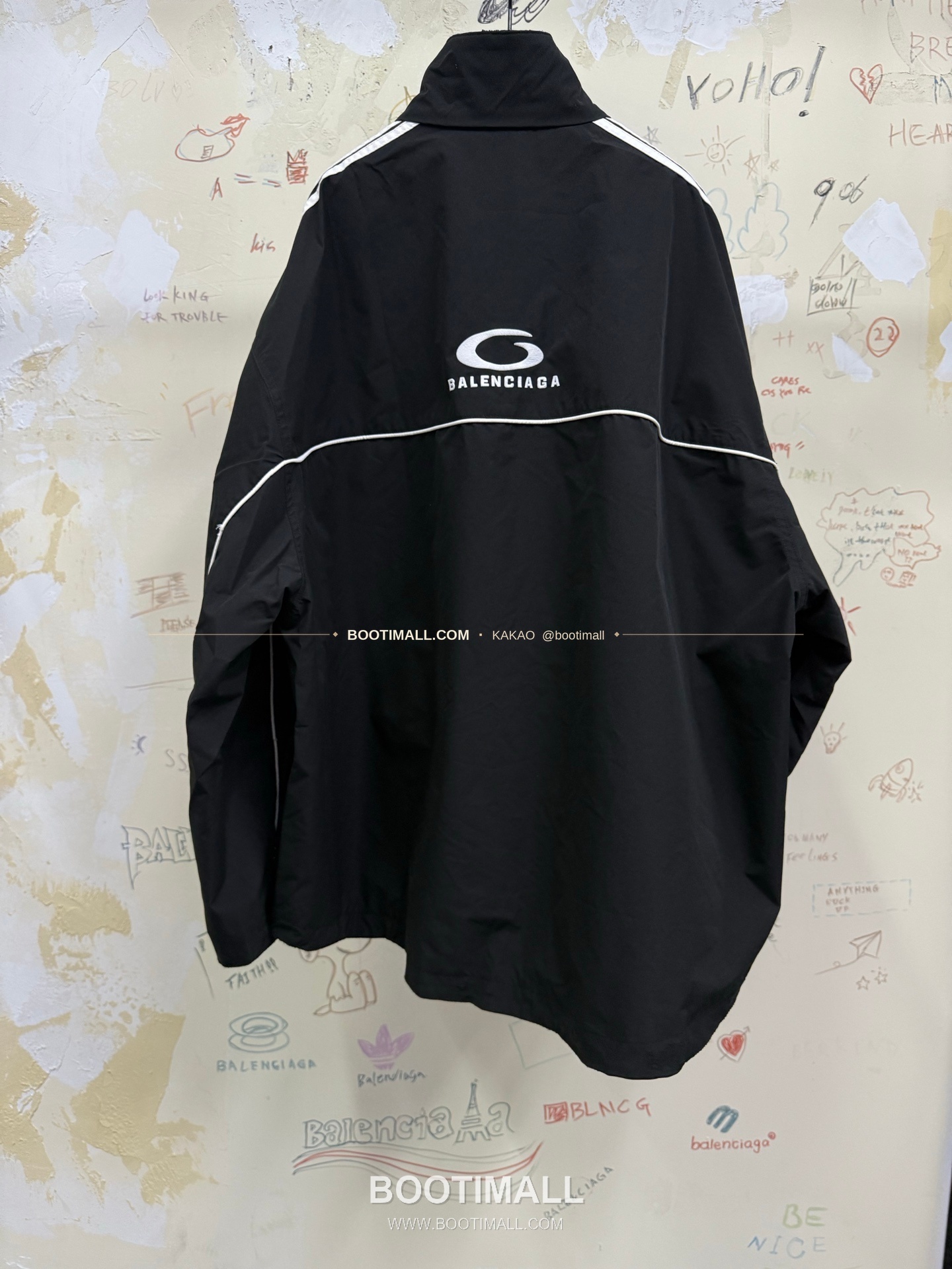 발렌시아가 2025FW 더블링 자수 오버핏 후드 롱 윈드브레이커 Balenciaga 2025 FW Double Ring Embroidery Oversized Hooded Long Windbreaker 11