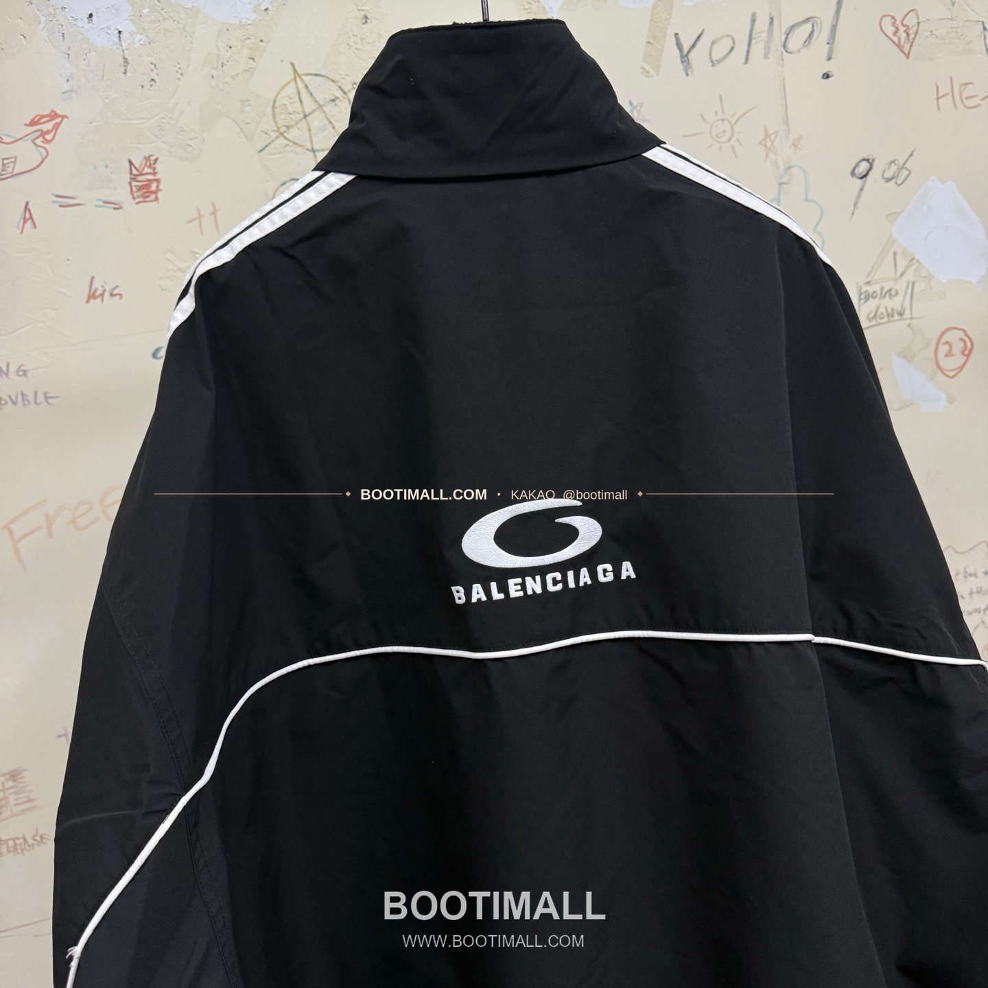 발렌시아가 2025FW 더블링 자수 오버핏 후드 롱 윈드브레이커 Balenciaga 2025 FW Double Ring Embroidery Oversized Hooded Long Windbreaker 12