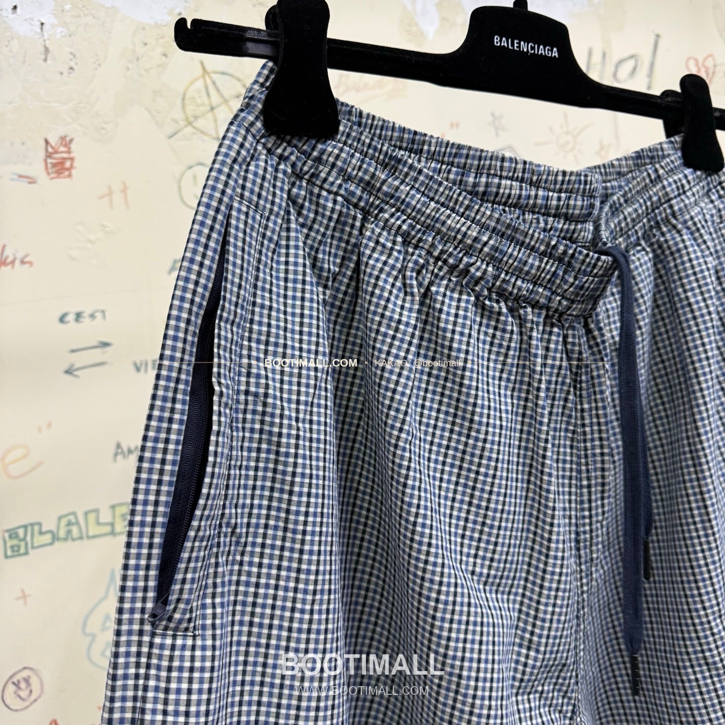 발렌시아가 2025SS 체크패턴 루즈핏 드로스트링 와이드팬츠 Balenciaga 2025 SS Check Pattern Loose Fit Drawstring Wide Pants 8