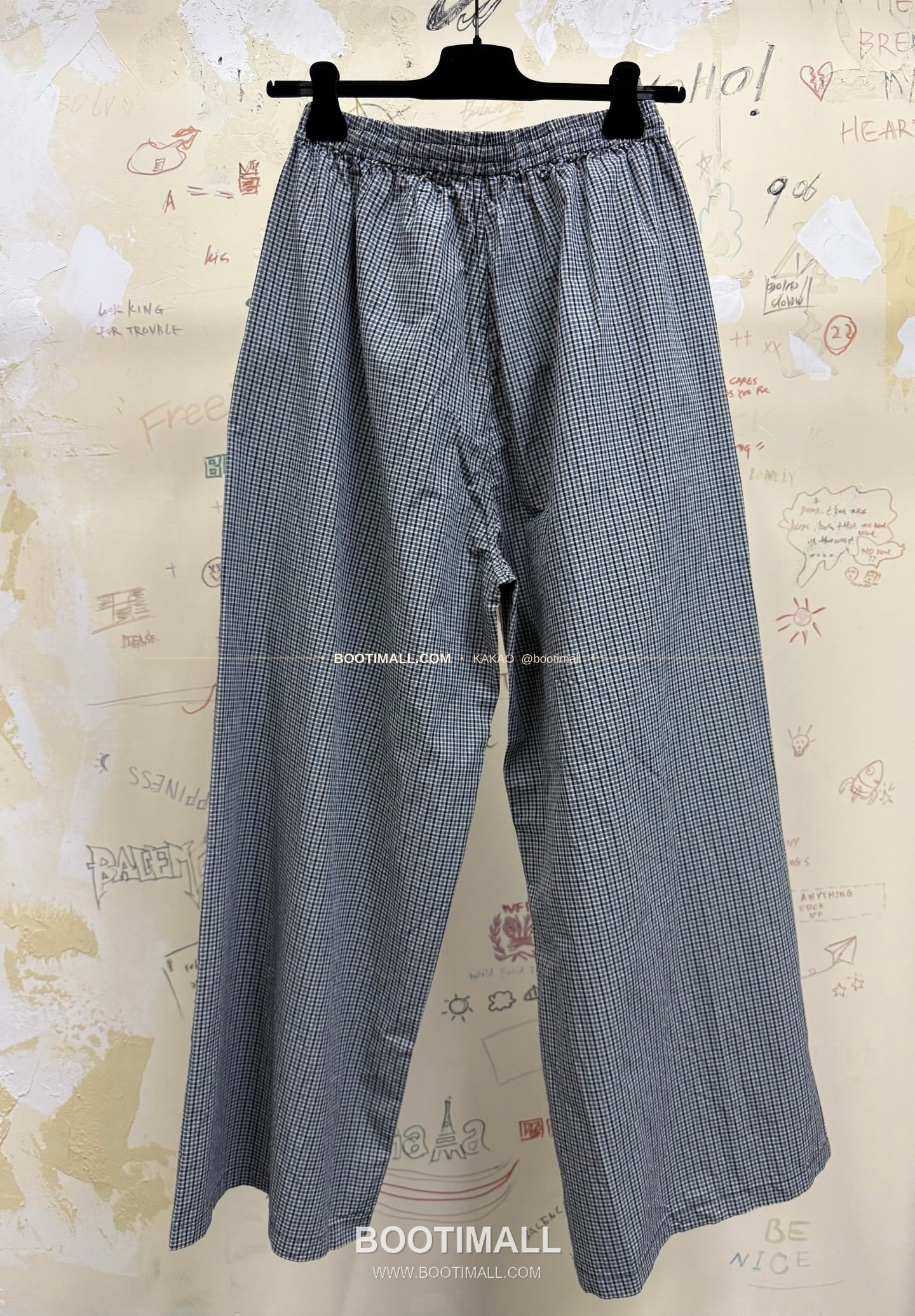 발렌시아가 2025SS 체크패턴 루즈핏 드로스트링 와이드팬츠 Balenciaga 2025 SS Check Pattern Loose Fit Drawstring Wide Pants 9