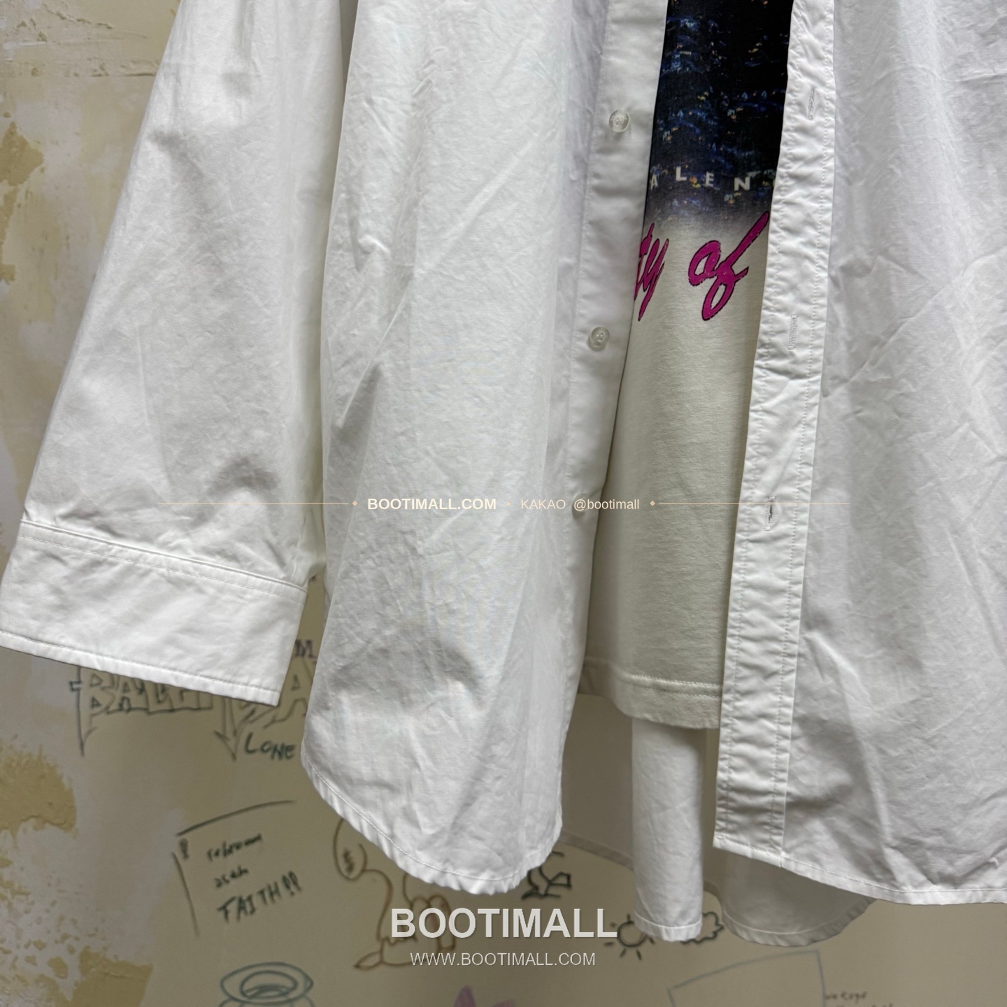 발렌시아가 2025FW LA레이어드 워싱 루즈핏 셔츠 Balenciaga 2025 FW LA Layered Washed Loose Fit Shirt 8