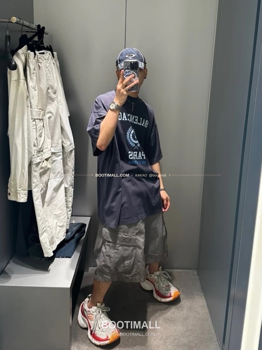 발렌시아가 2025FW 링로고 워싱 루즈핏 드로스트링 카고쇼츠 Balenciaga 2025 FW Ring Logo Washed Loose Fit Drawstring Cargo Shorts 1