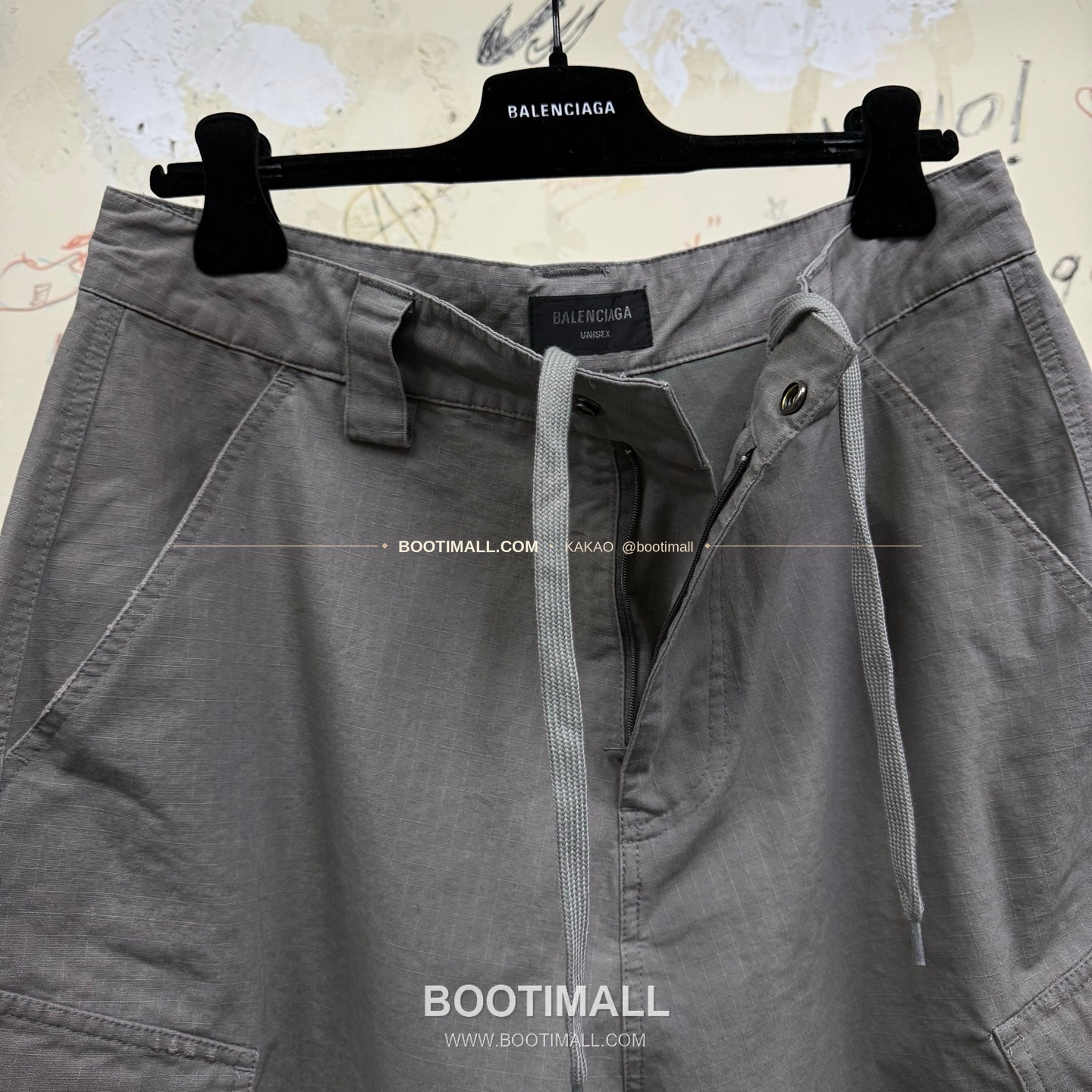 발렌시아가 2025FW 링로고 워싱 루즈핏 드로스트링 카고쇼츠 Balenciaga 2025 FW Ring Logo Washed Loose Fit Drawstring Cargo Shorts 6