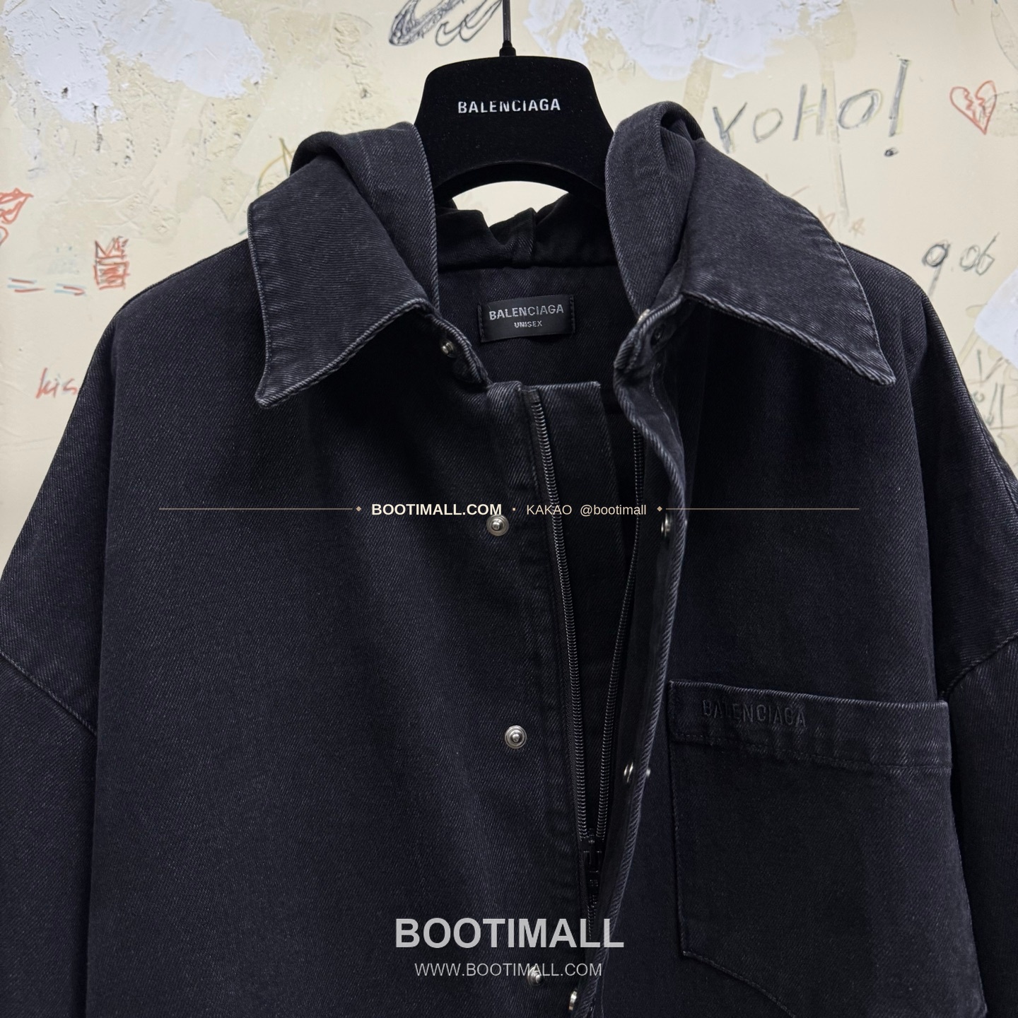 발렌시아가 2025FW 워싱 데님 루즈핏 후드 셔츠재킷 Balenciaga 2025 FW Washed Denim Loose Fit Hooded Shirt Jacket 5