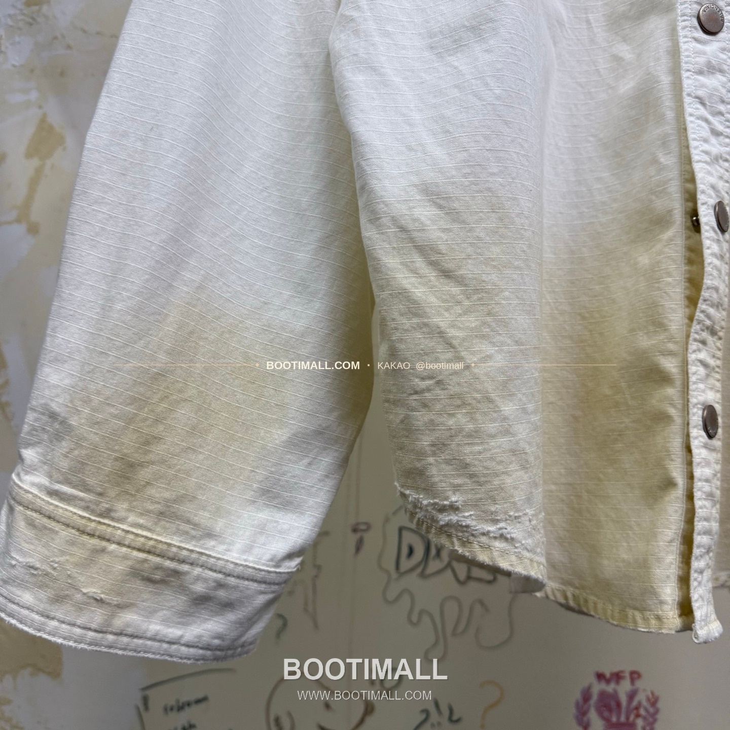 발렌시아가 2025FW 로고자수 워싱 루즈핏 체크 셔츠 Balenciaga 2025 FW Logo Embroidered Washed Loose Fit Check Shirt 5