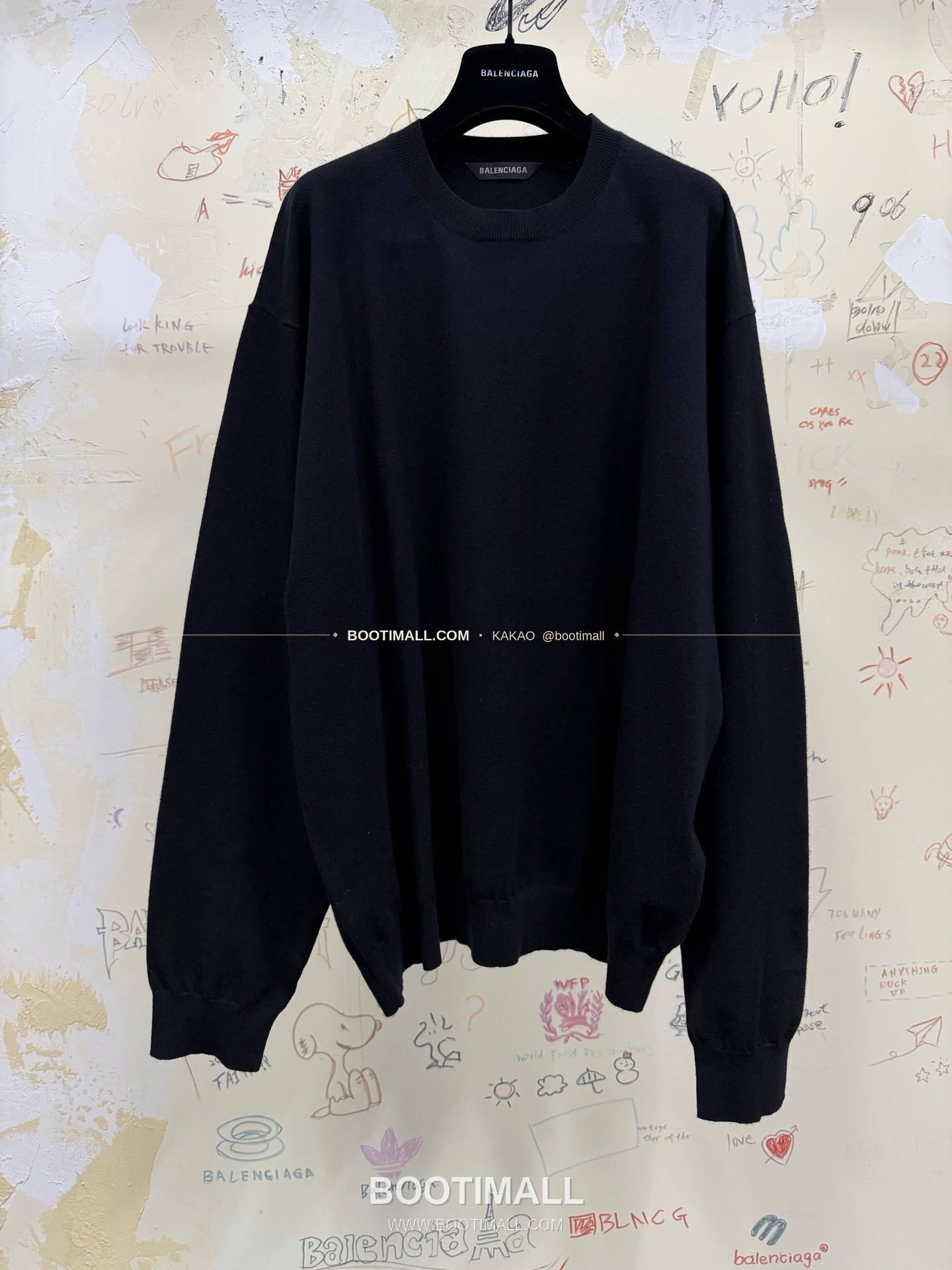 발렌시아가 2026SS 울캐시미어 로고패치 루즈핏 니트 Balenciaga 2026 SS Wool Cashmere Logo Patch Loose Fit Knit 1