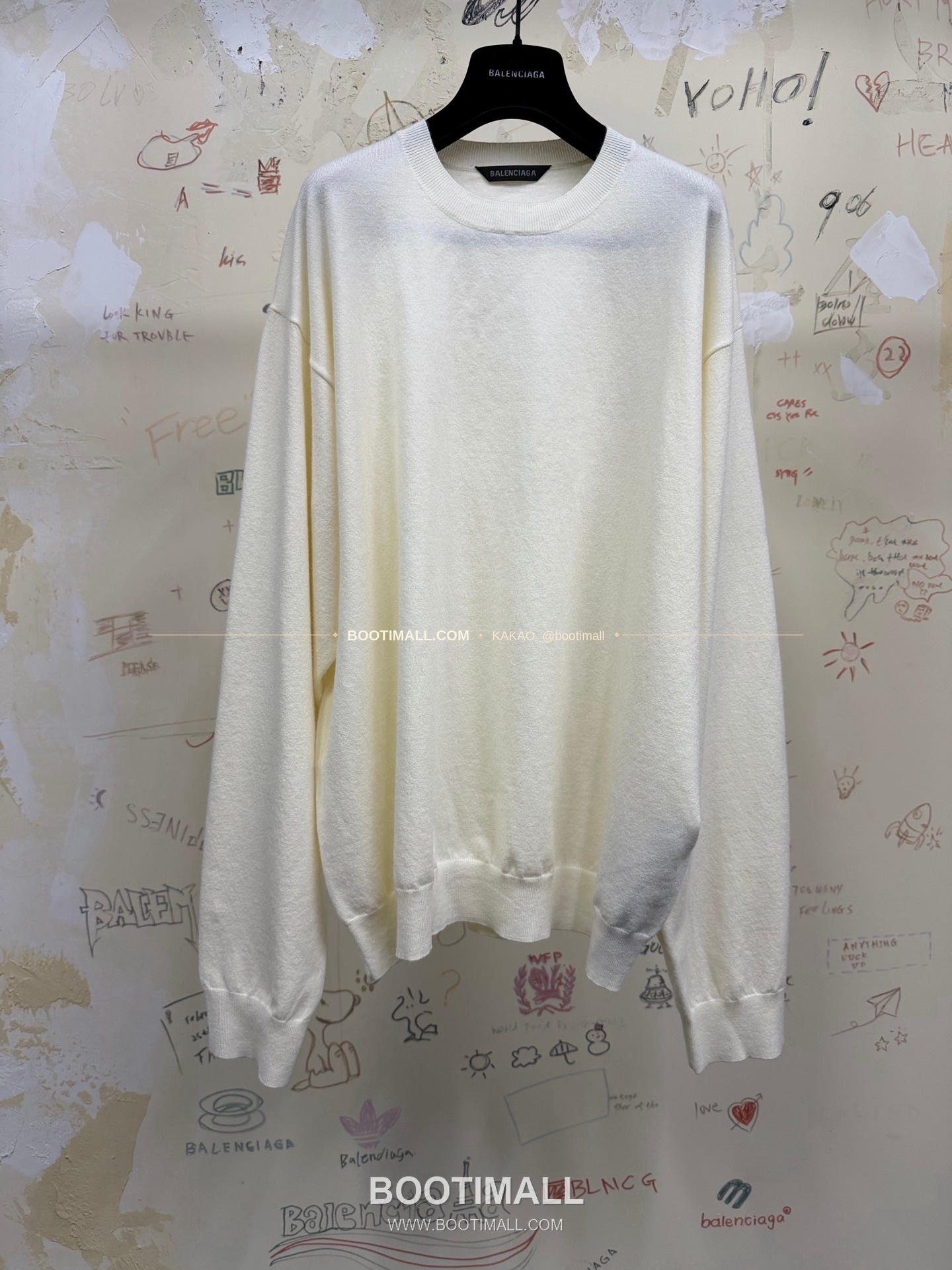 발렌시아가 2026SS 울캐시미어 로고패치 루즈핏 니트 Balenciaga 2026 SS Wool Cashmere Logo Patch Loose Fit Knit 5