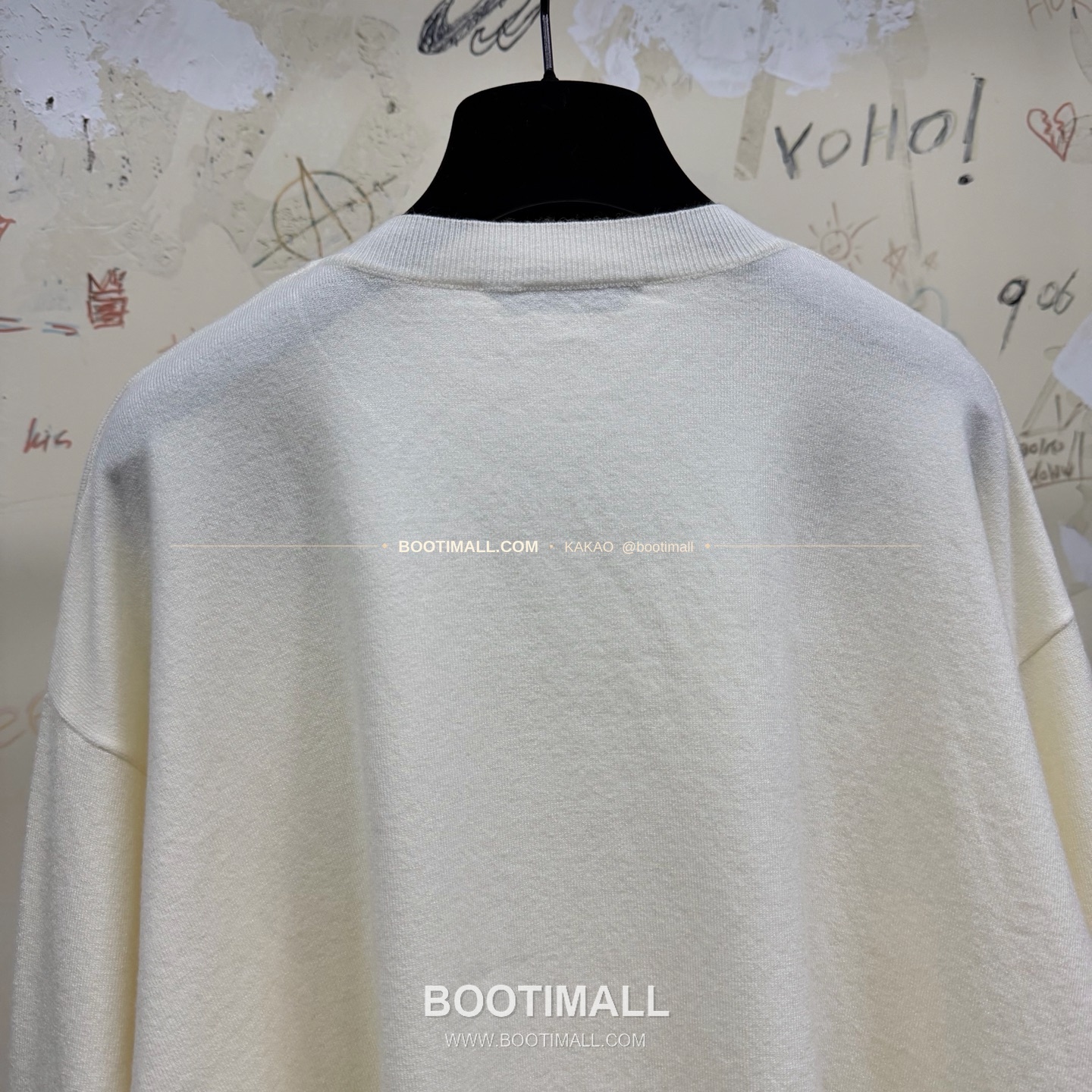 발렌시아가 2026SS 울캐시미어 로고패치 루즈핏 니트 Balenciaga 2026 SS Wool Cashmere Logo Patch Loose Fit Knit 9