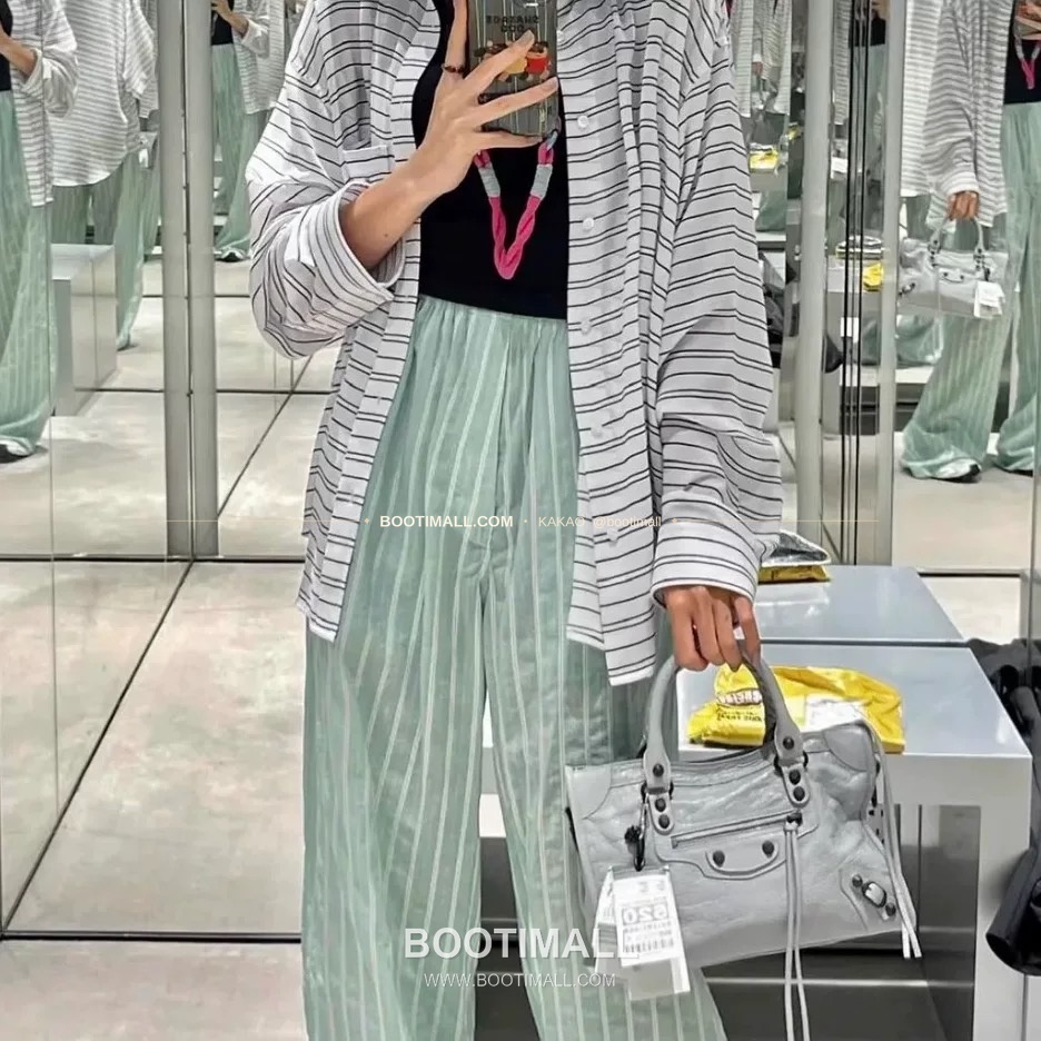 발렌시아가 2025FW 스트라이프 자카드 루즈핏 코튼 롱팬츠 Balenciaga 2025 FW Stripe Jacquard Loose Fit Cotton Long Pants 3