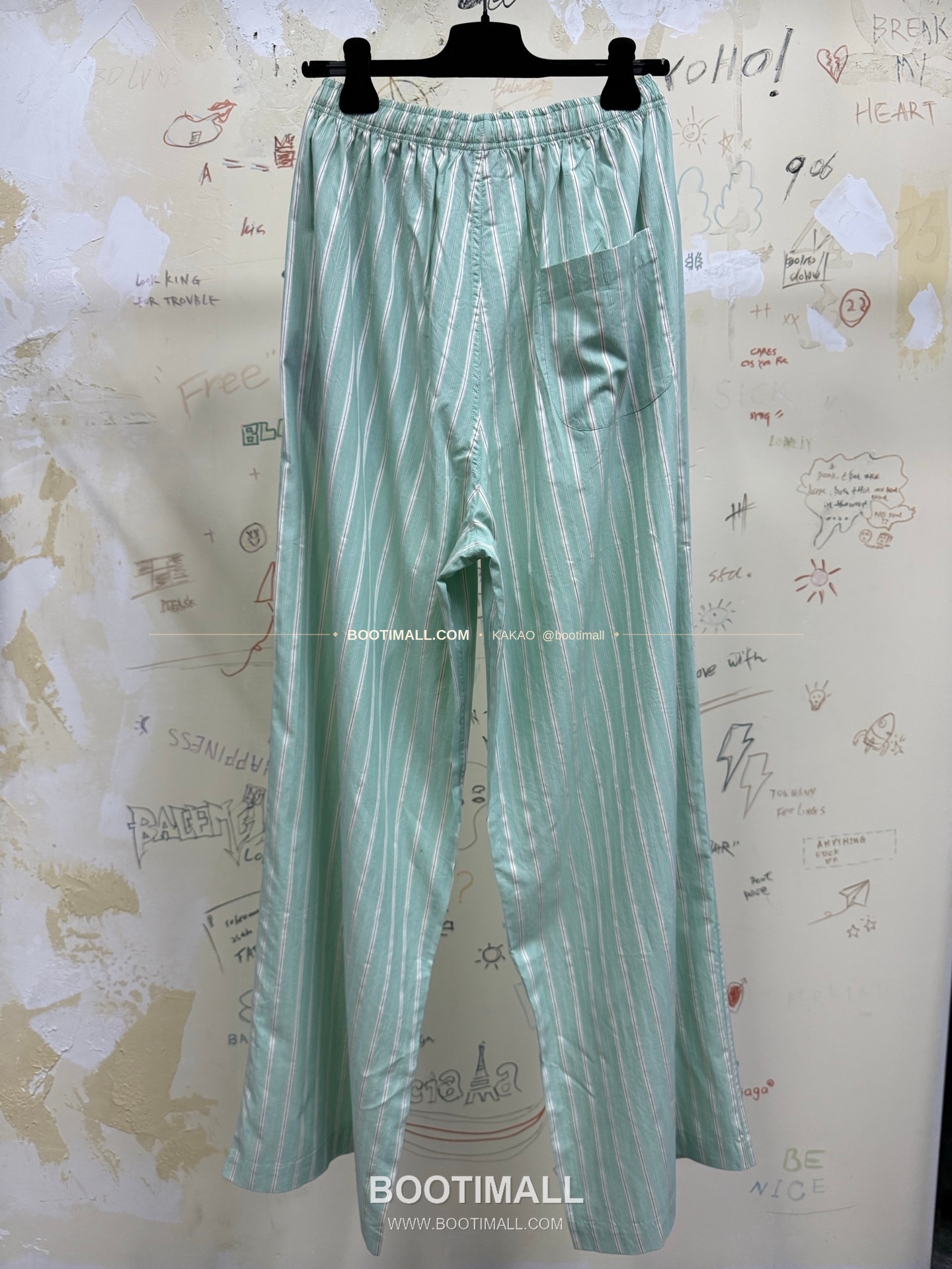 발렌시아가 2025FW 스트라이프 자카드 루즈핏 코튼 롱팬츠 Balenciaga 2025 FW Stripe Jacquard Loose Fit Cotton Long Pants 13
