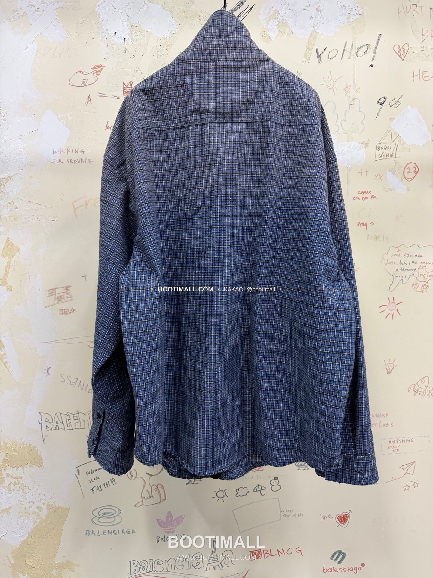 발렌시아가 2025FW 스트라이프 자카드 워싱 루즈핏 언밸런스 셔츠 Balenciaga 2025 FW Stripe Jacquard Washed Loose Fit Asymmetric Shirt 8