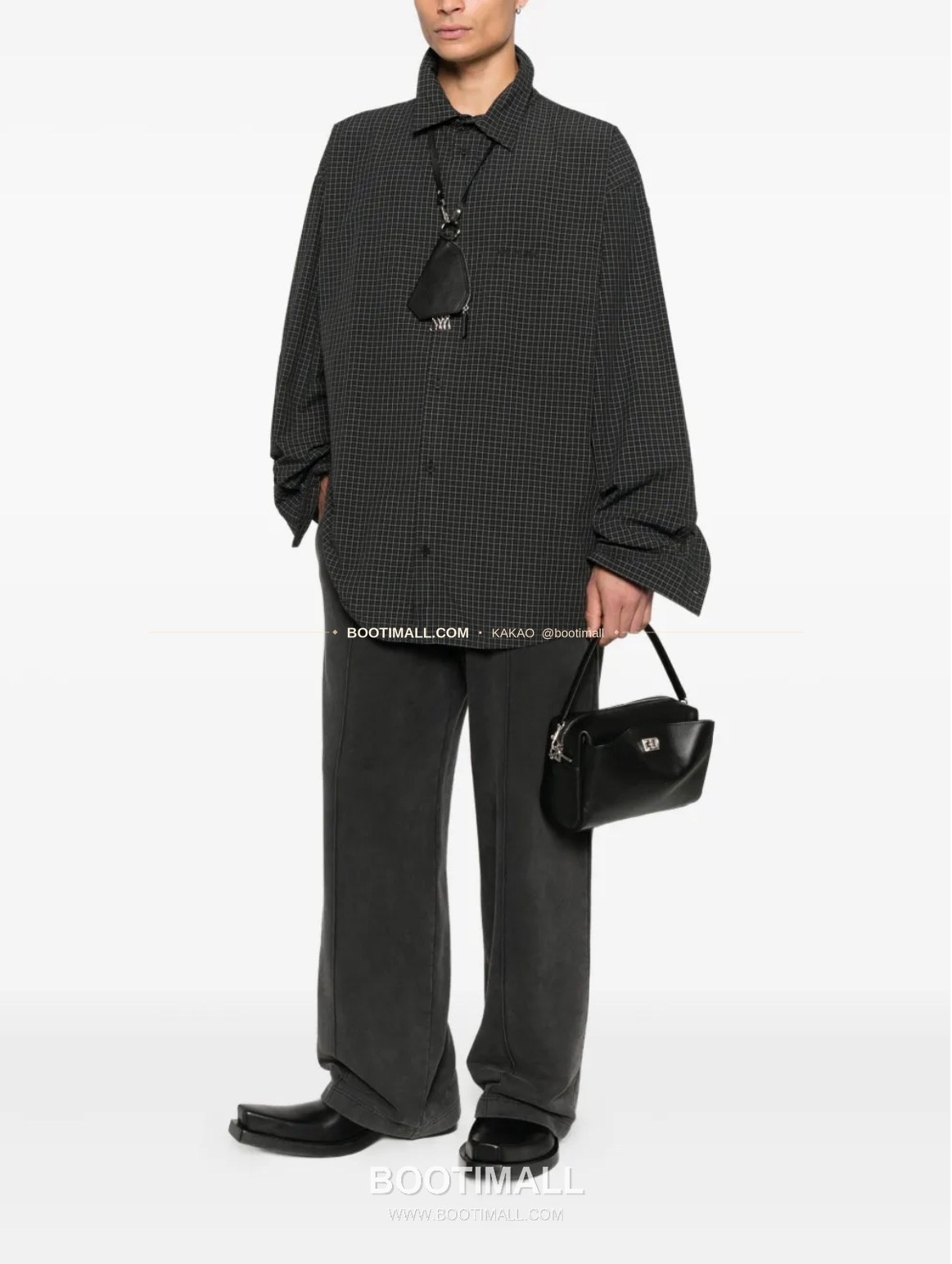 발렌시아가 2026SS 미니체크 로고자수 루즈핏 코튼 셔츠 Balenciaga 2026 SS Mini Check Logo Embroidered Loose Fit Cotton Shirt 2