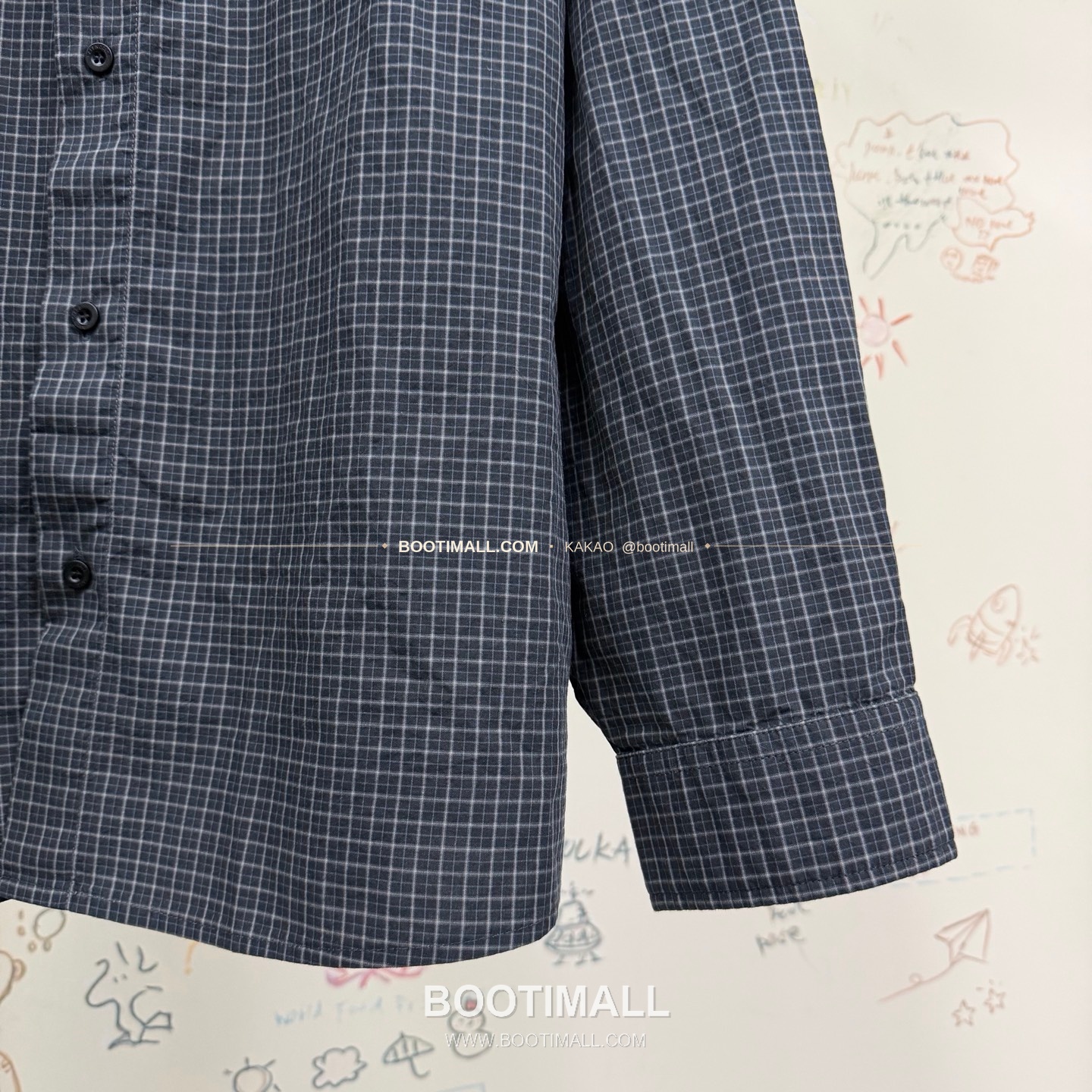 발렌시아가 2026SS 미니체크 로고자수 루즈핏 코튼 셔츠 Balenciaga 2026 SS Mini Check Logo Embroidered Loose Fit Cotton Shirt 9