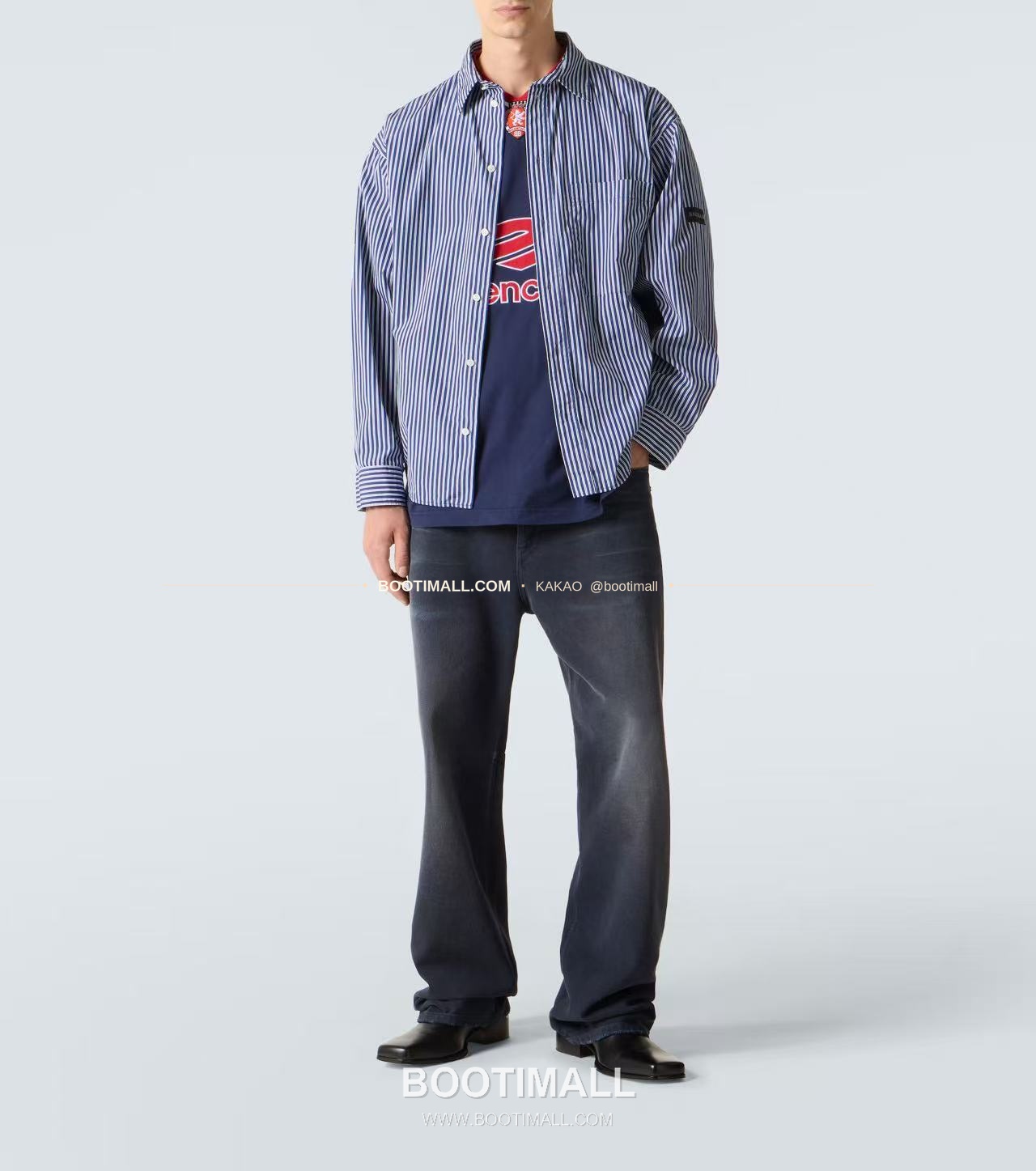 발렌시아가 2026SS 슬리브로고 워싱 루즈핏 코튼 셔츠 Balenciaga 2026 SS Sleeve Logo Washed Loose Fit Cotton Shirt 1