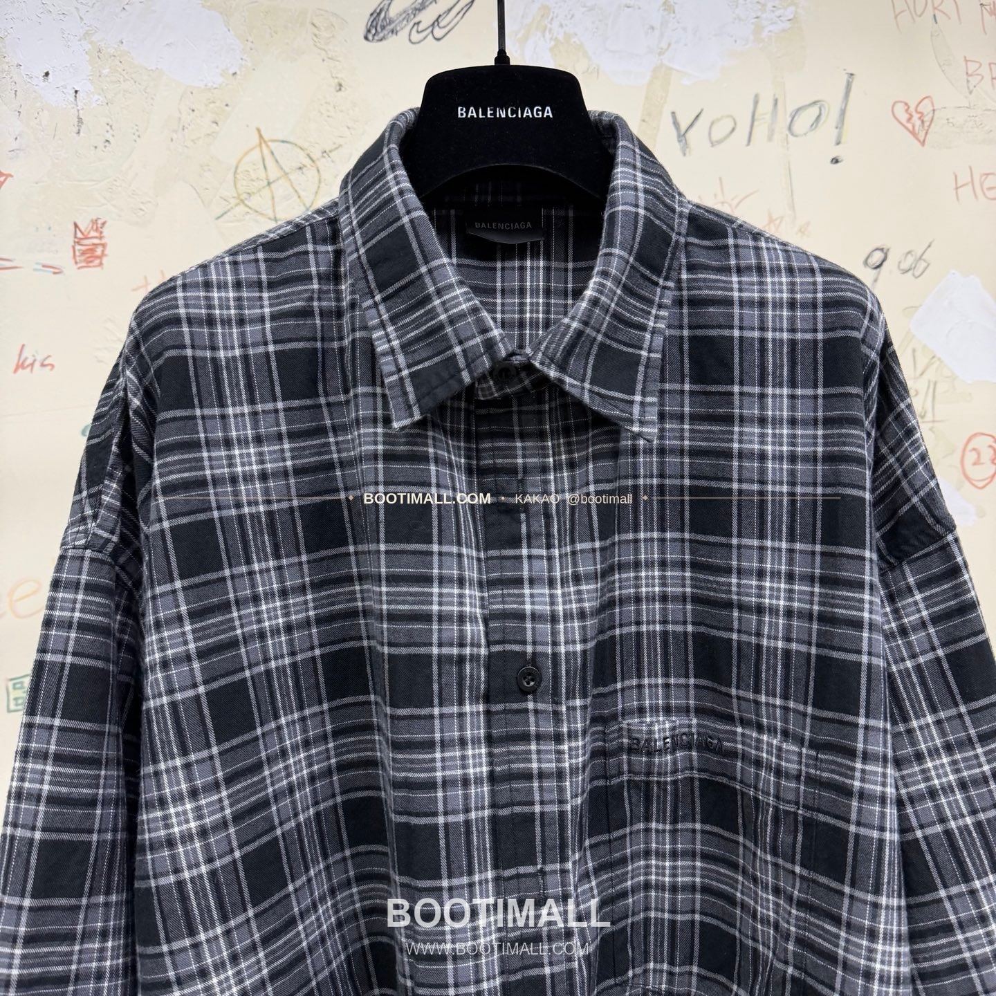 발렌시아가 2026SS 블랙그레이 체크 로고자수 루즈핏 코튼 셔츠 Balenciaga 2026 SS Black Grey Check Logo Embroidered Loose Fit Cotton Shirt 6