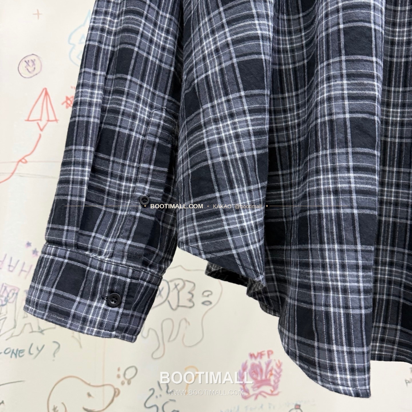 발렌시아가 2026SS 블랙그레이 체크 로고자수 루즈핏 코튼 셔츠 Balenciaga 2026 SS Black Grey Check Logo Embroidered Loose Fit Cotton Shirt 10