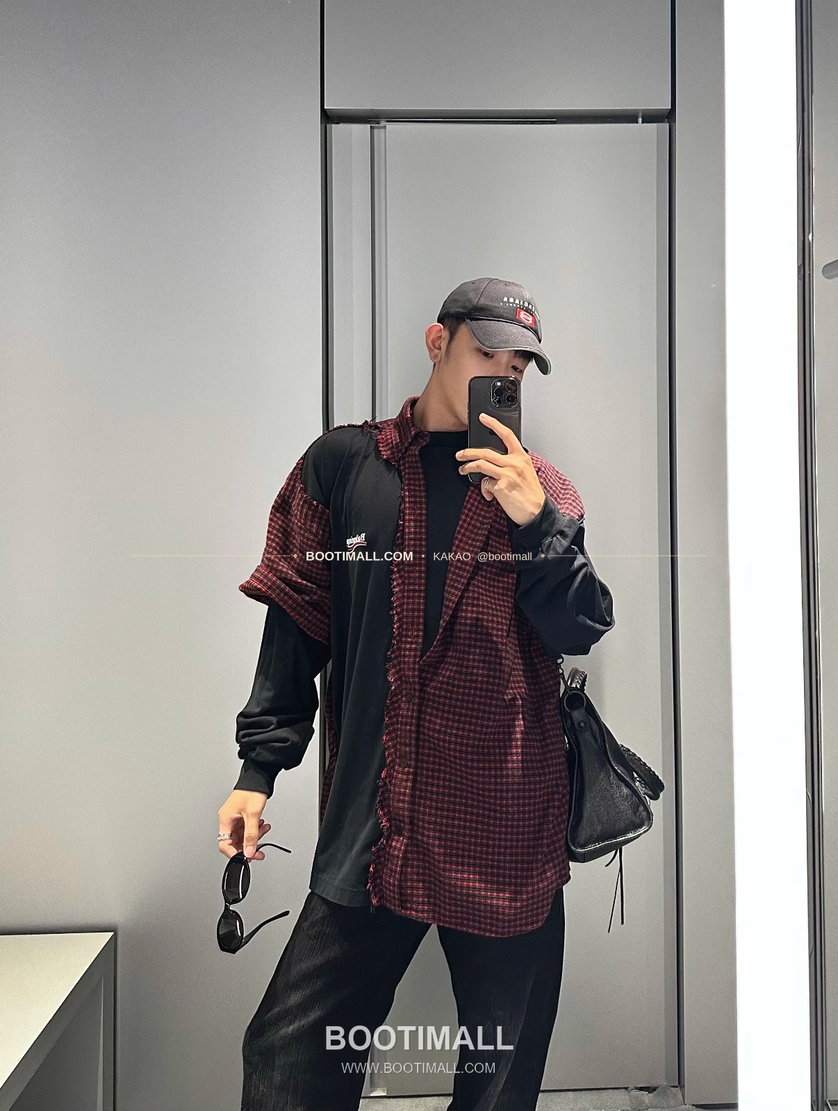 발렌시아가 2025FW 체크패치워크 레이어드 루즈핏 울셔츠 Balenciaga 2025 FW Check Patchwork Layered Loose Fit Wool Shirt 1