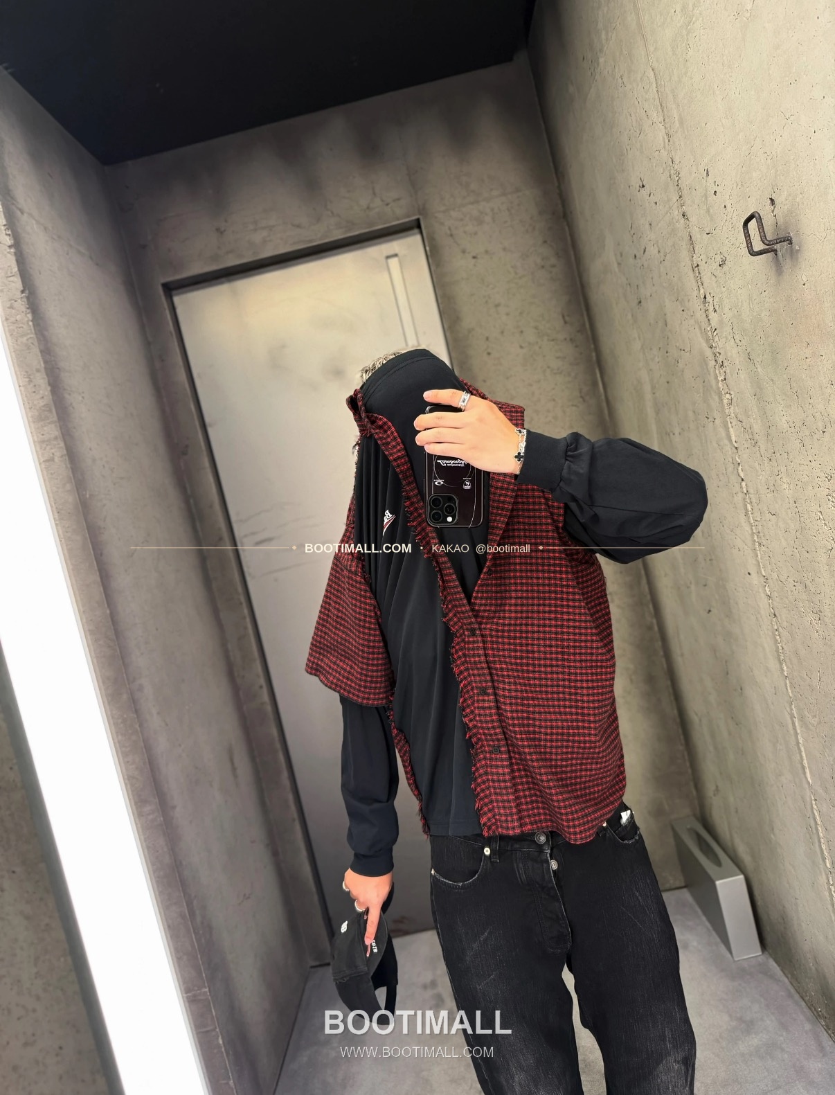 발렌시아가 2025FW 체크패치워크 레이어드 루즈핏 울셔츠 Balenciaga 2025 FW Check Patchwork Layered Loose Fit Wool Shirt 2